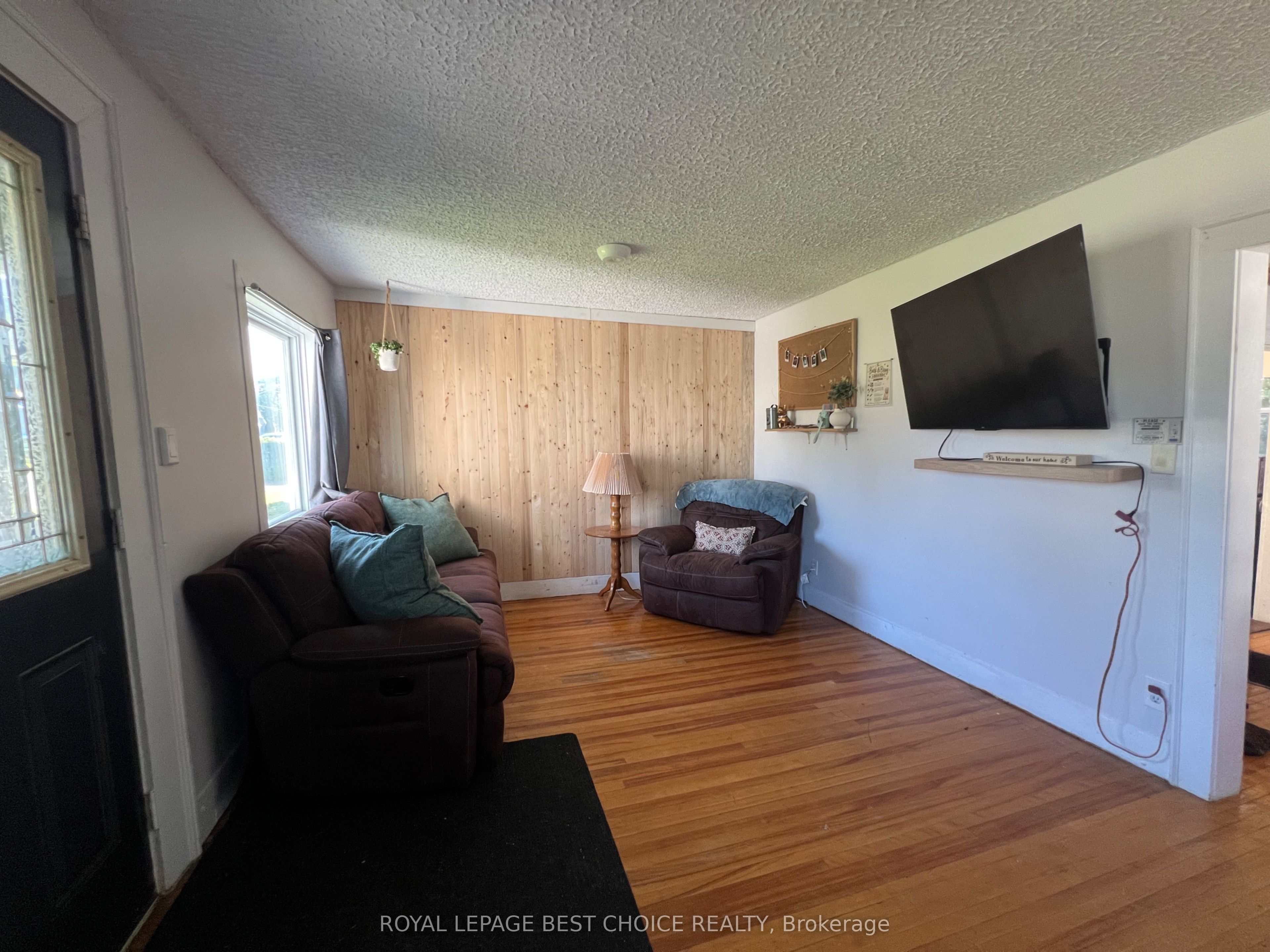 246 McCamus Avenue, Temiskaming Shores, ON P0J 1P0 photo 3