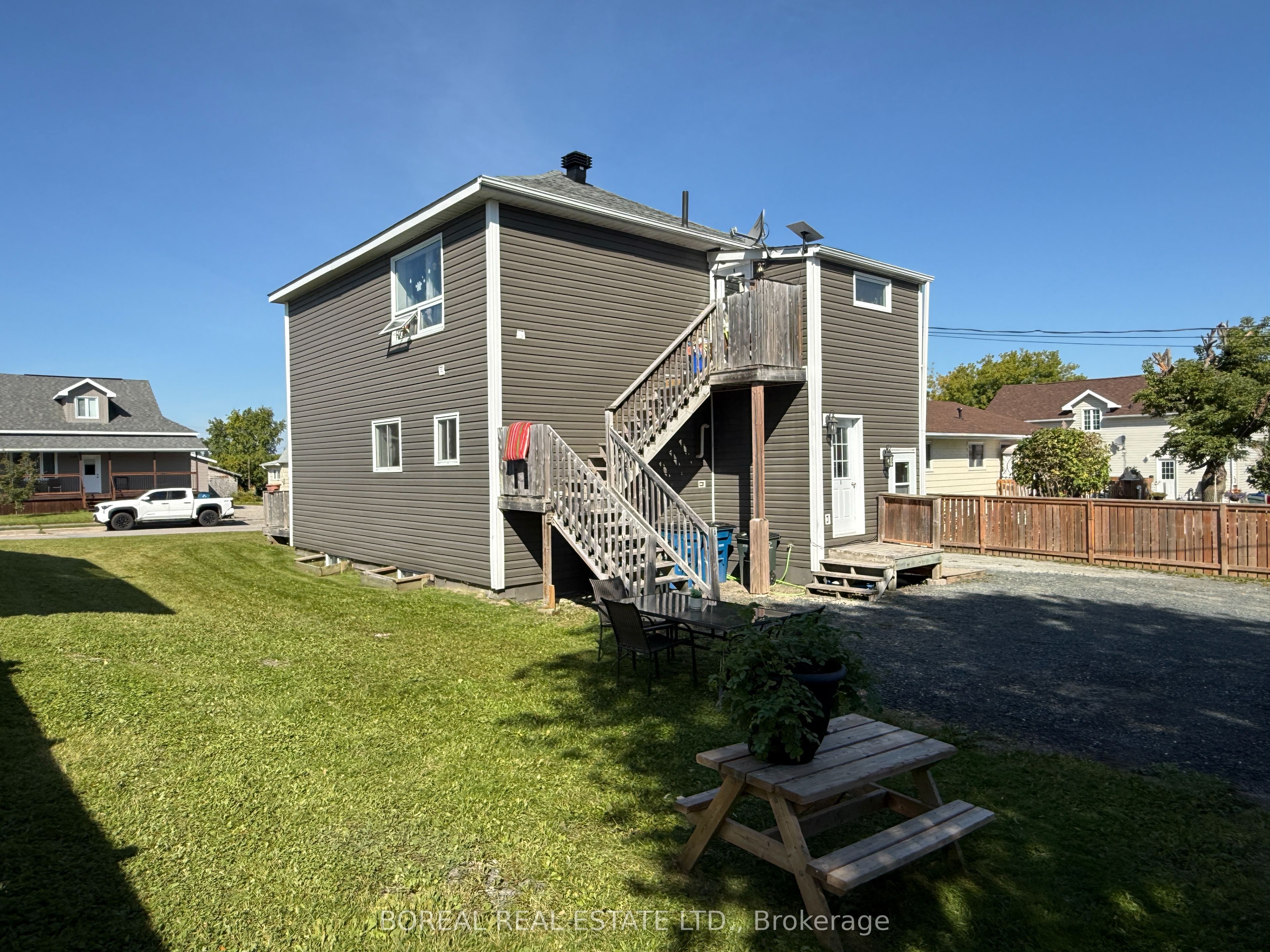 230 Tenth Avenue, Cochrane, ON P0L 1C0 photo 5