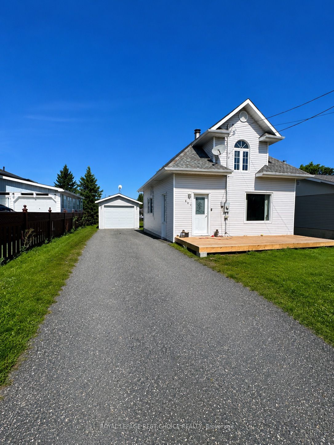 301 Albert Street, Temiskaming Shores, ON P0J 1K0 photo 2