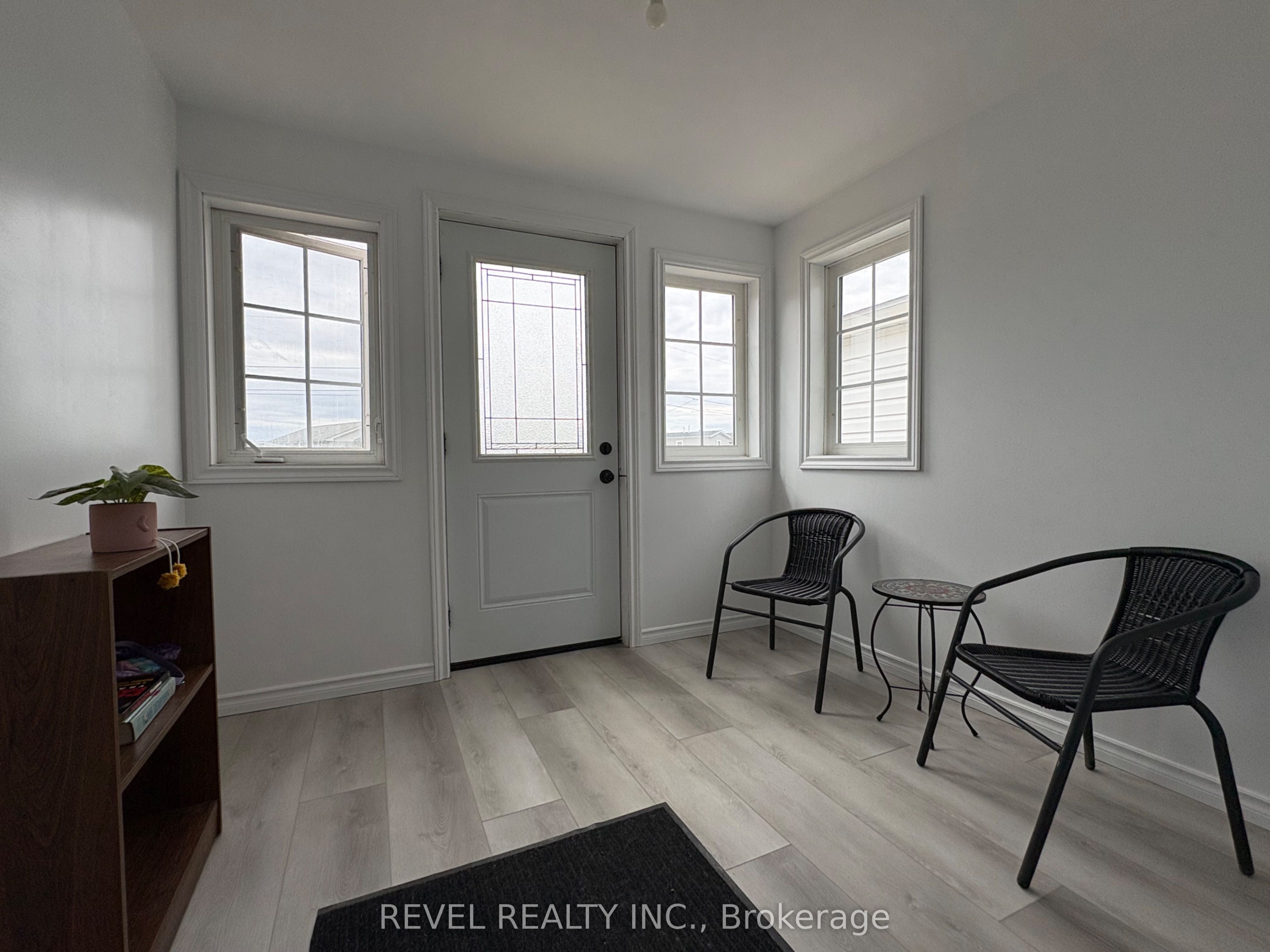 13 King Street, Cochrane, ON P0L 1C0 photo 2