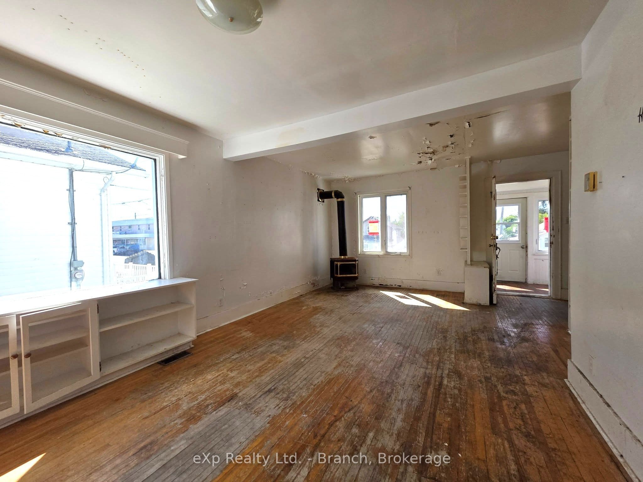 14 Taylor Avenue, Kirkland Lake, ON P2N 2L1 photo 5
