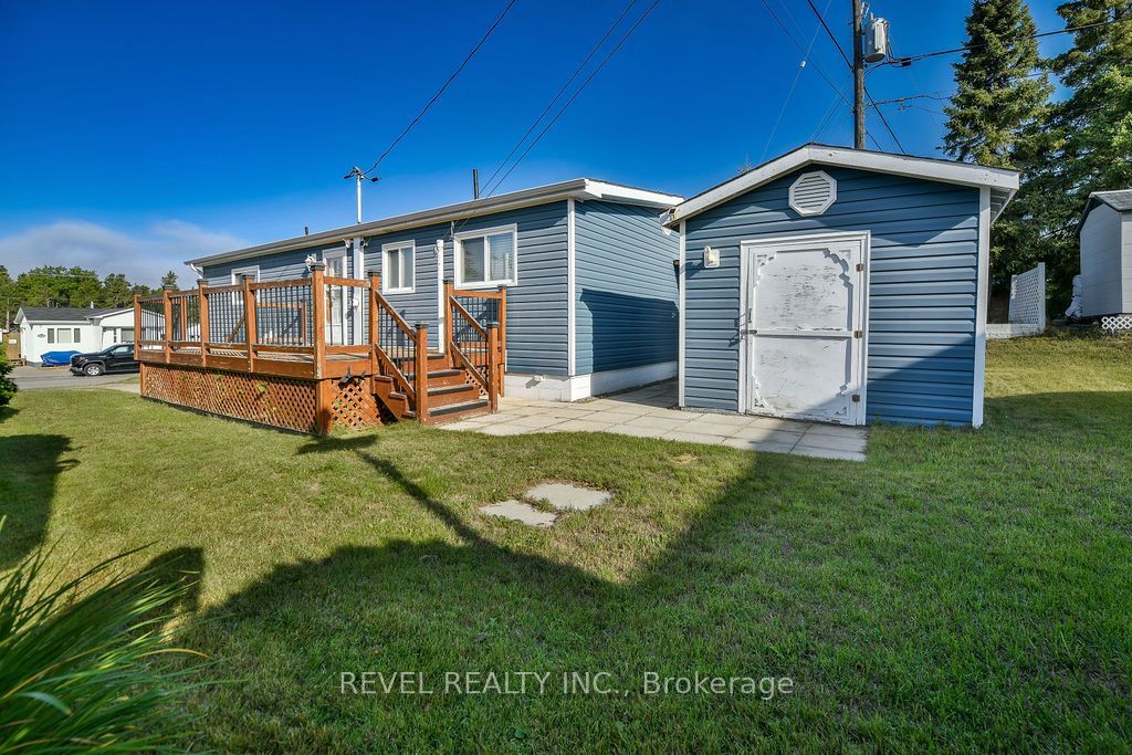 18 Grasslands Road, Timmins, ON P4N 8R9 photo 2