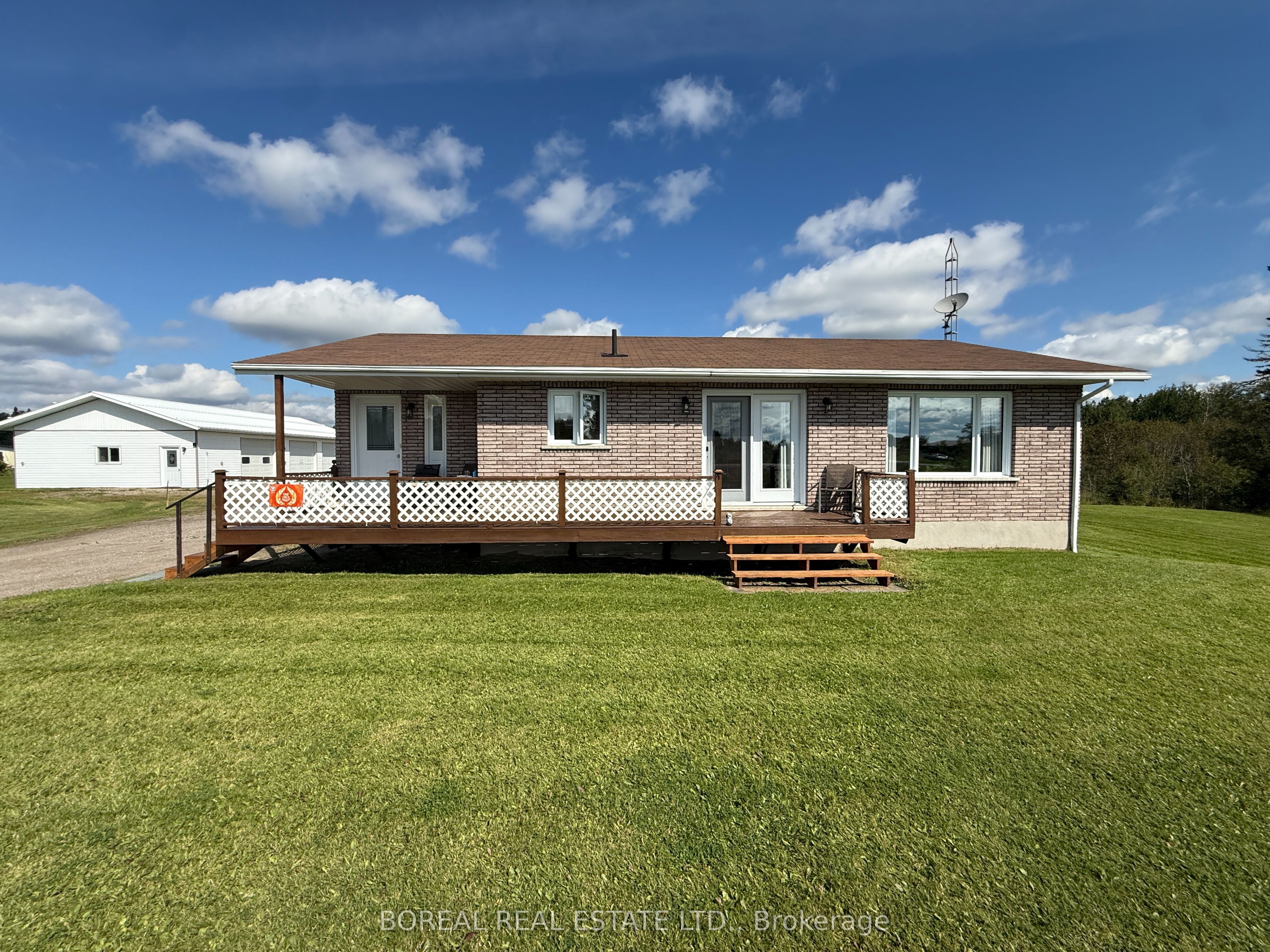 1363 Hwy 652, Cochrane, ON P0L 1C0 photo 3