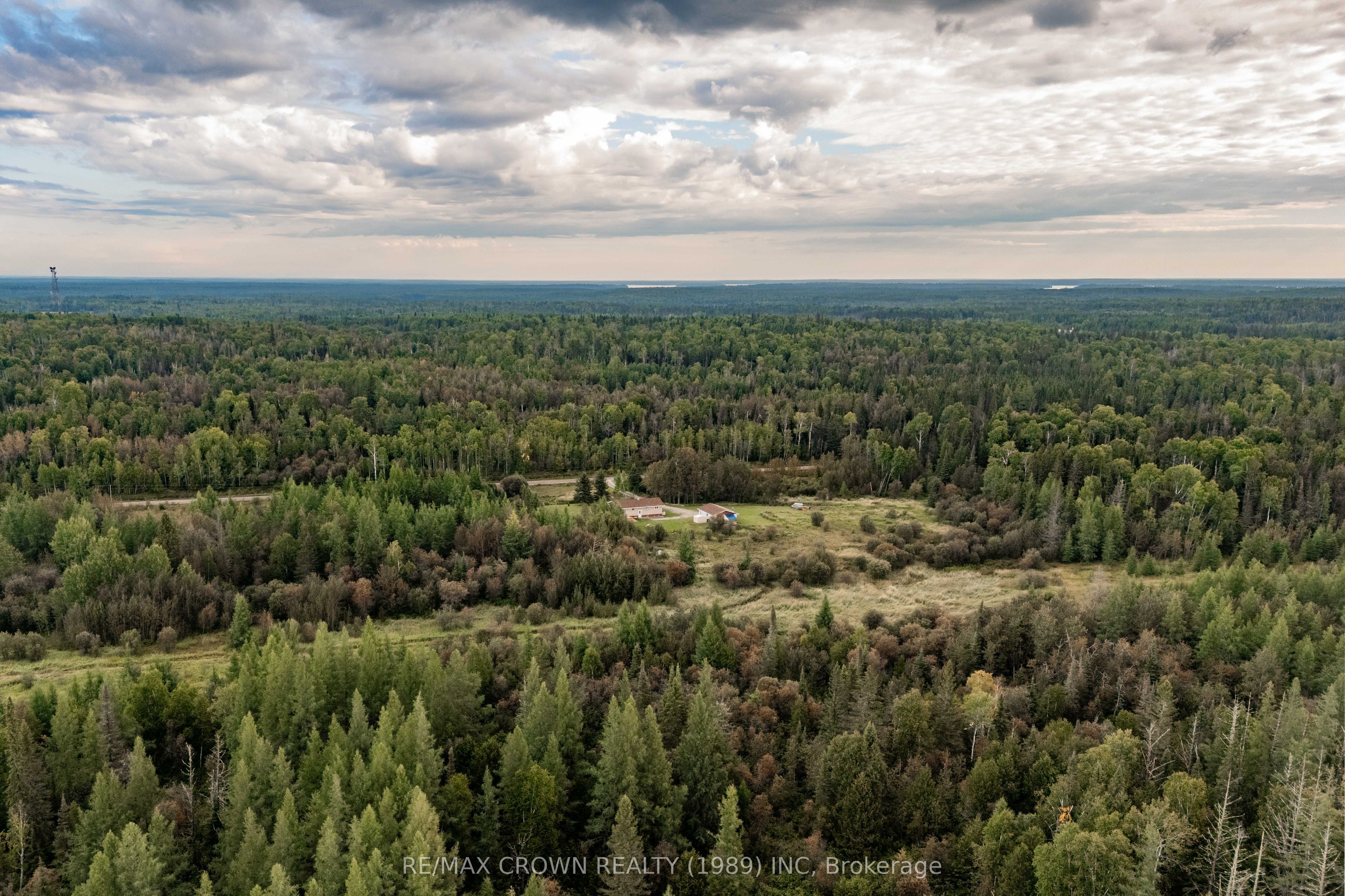 12 St Joseph Road, Kapuskasing, ON P0L 1V0 photo 4