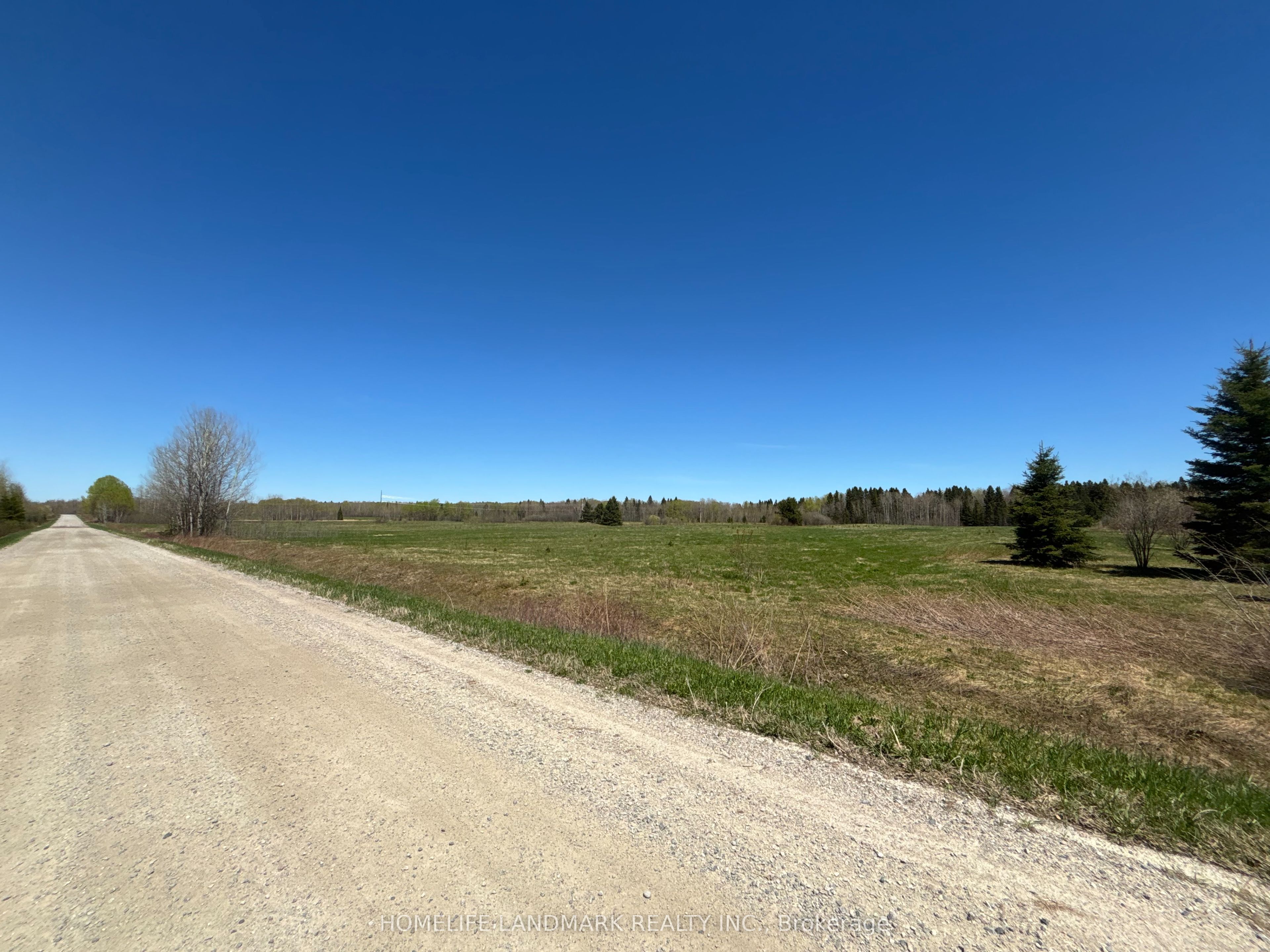 9 Ski Hill Road, Kapuskasing, ON P0L 1V0 photo 2