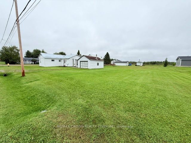 6 St Joseph Street, Opasatika, ON P0L 1Z0 photo 3