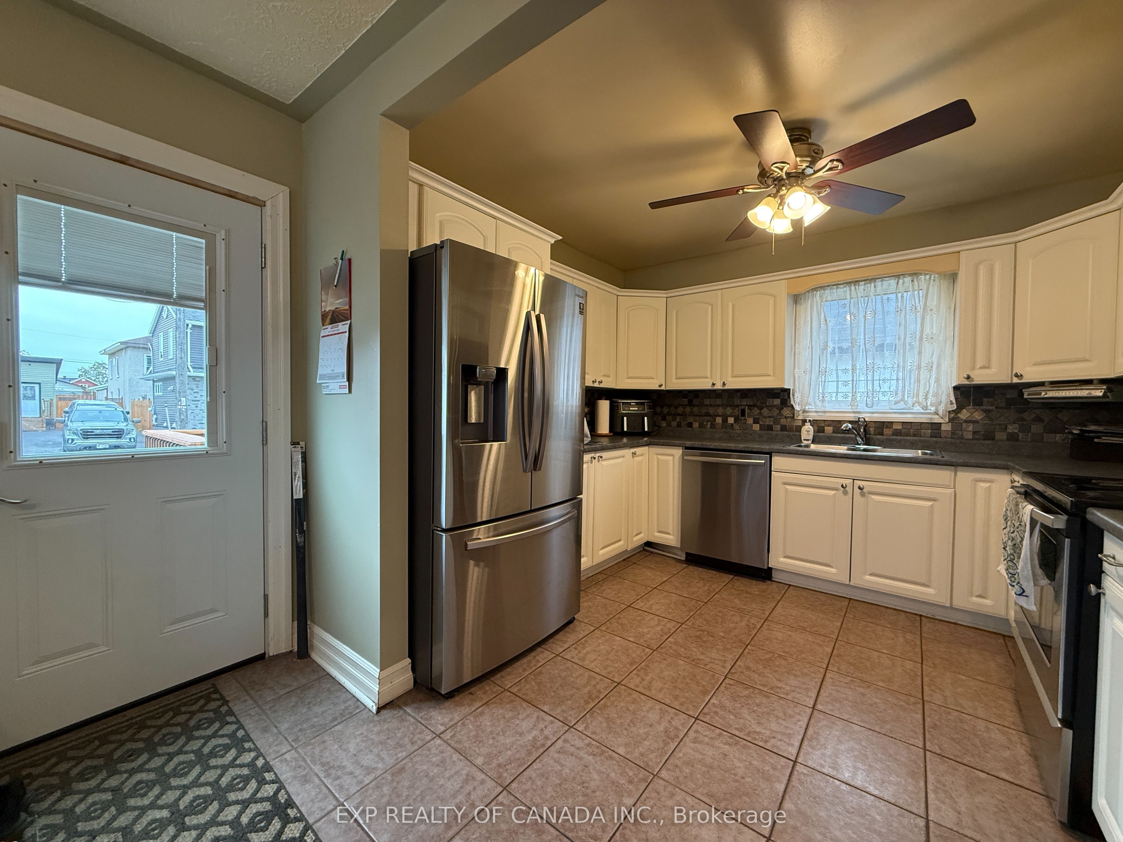 66 Kent Avenue, Timmins, ON P4N 3B8 photo 3