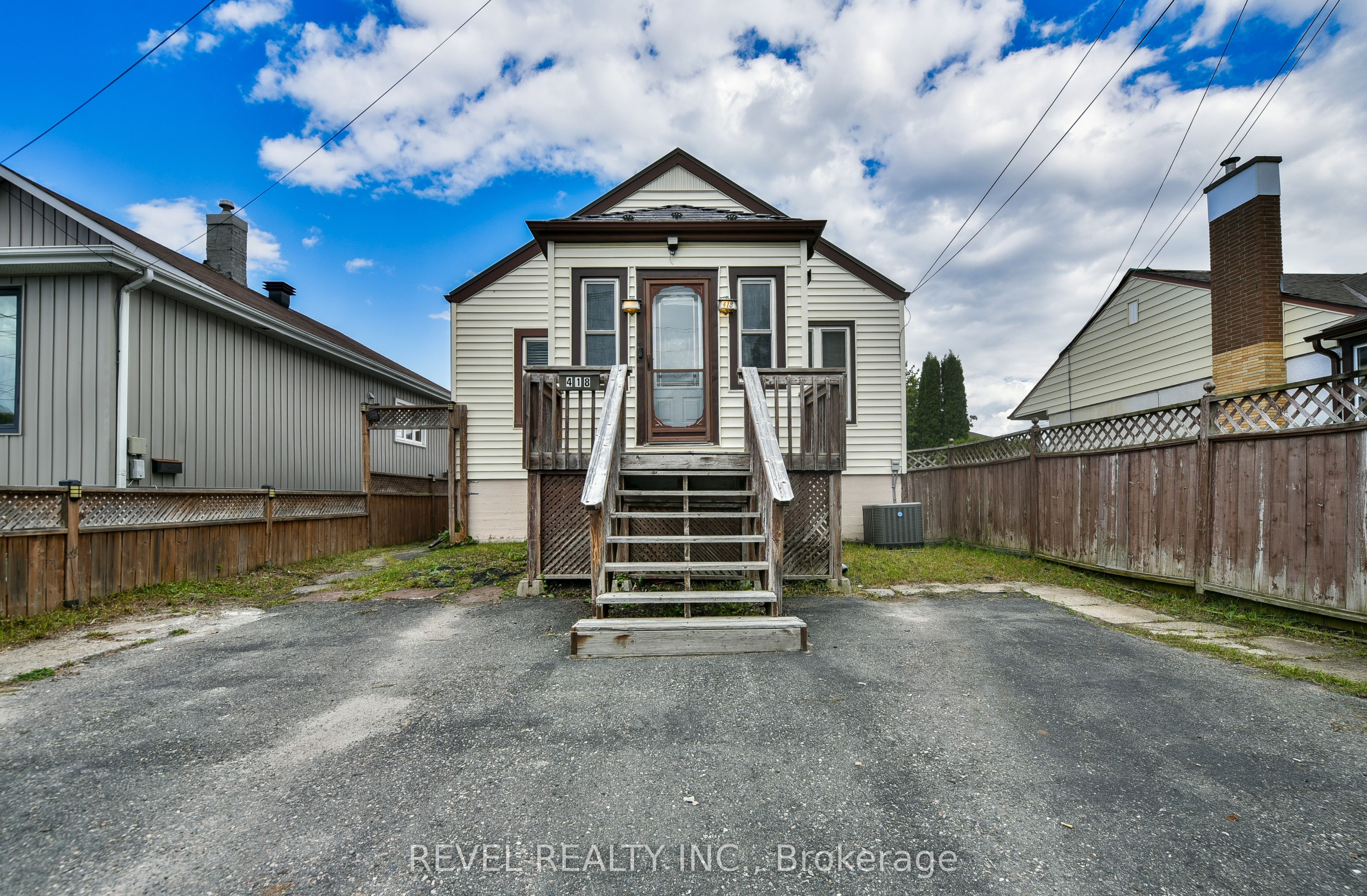 418 Maple Street S, Timmins, ON P4N 1Z8