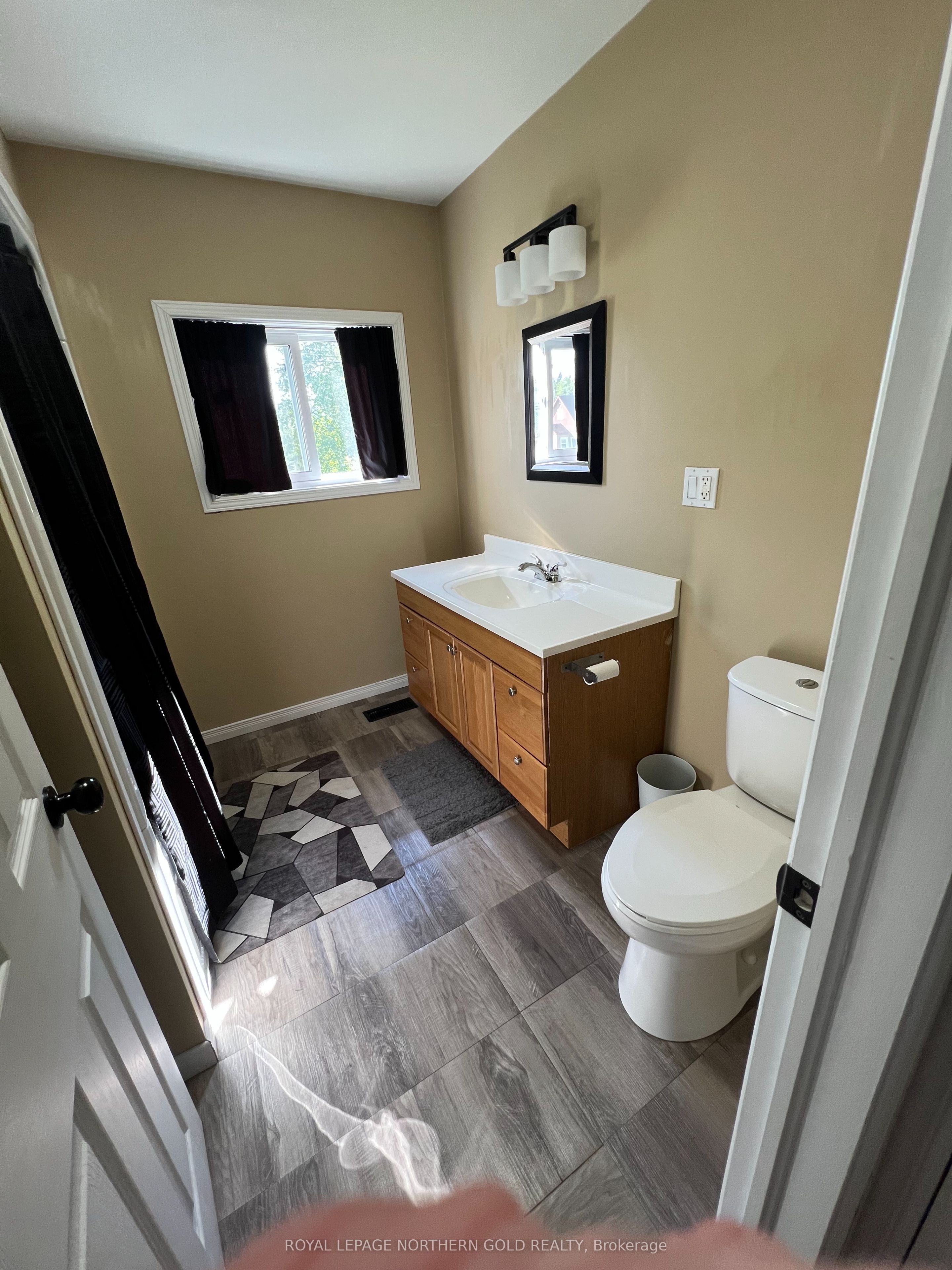 2 Market Street, Kirkland Lake, ON P0K 1L0 photo 5