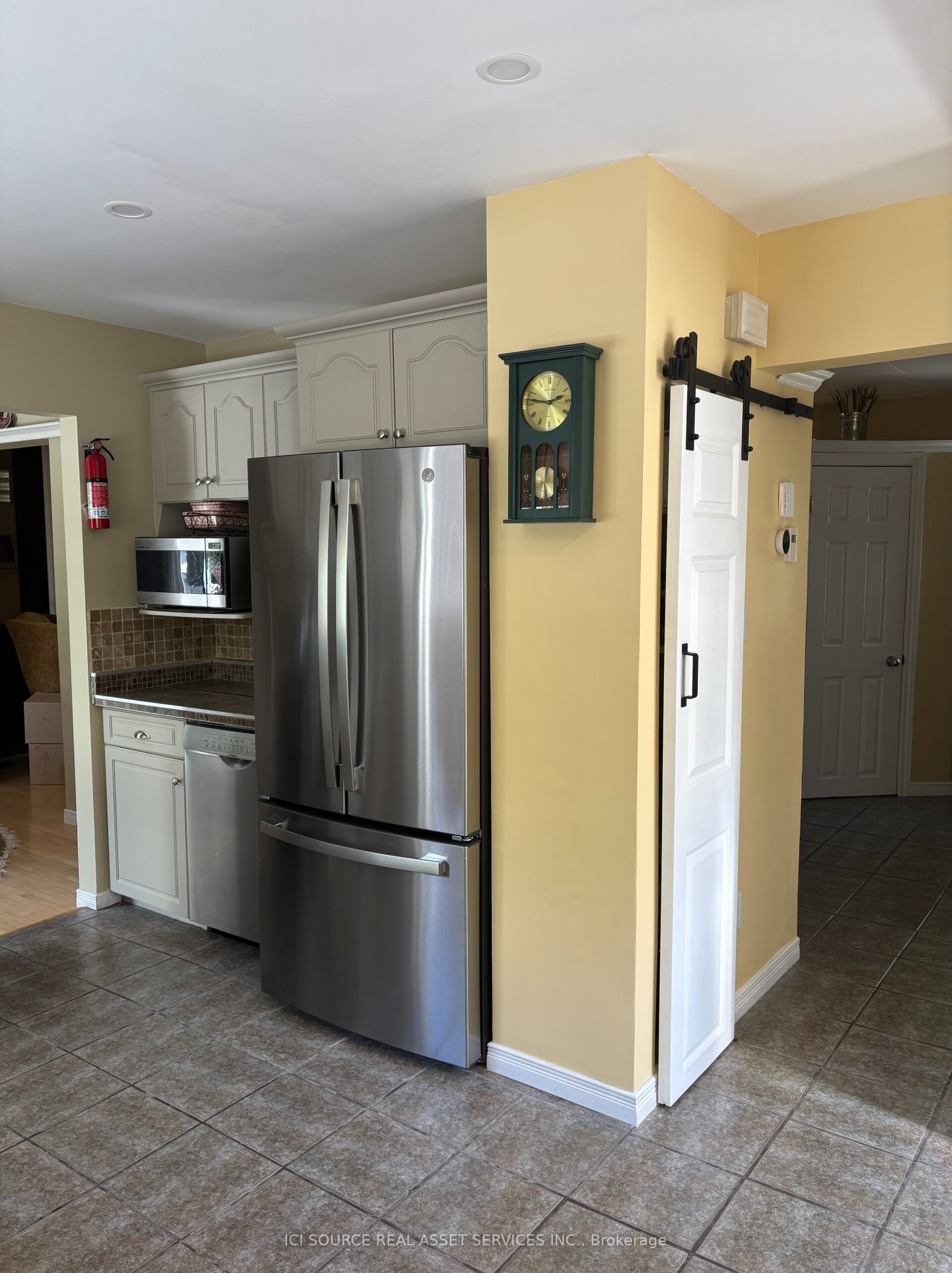 825 Rheaume Crescent, Timmins, ON P4N 7P4 photo 3