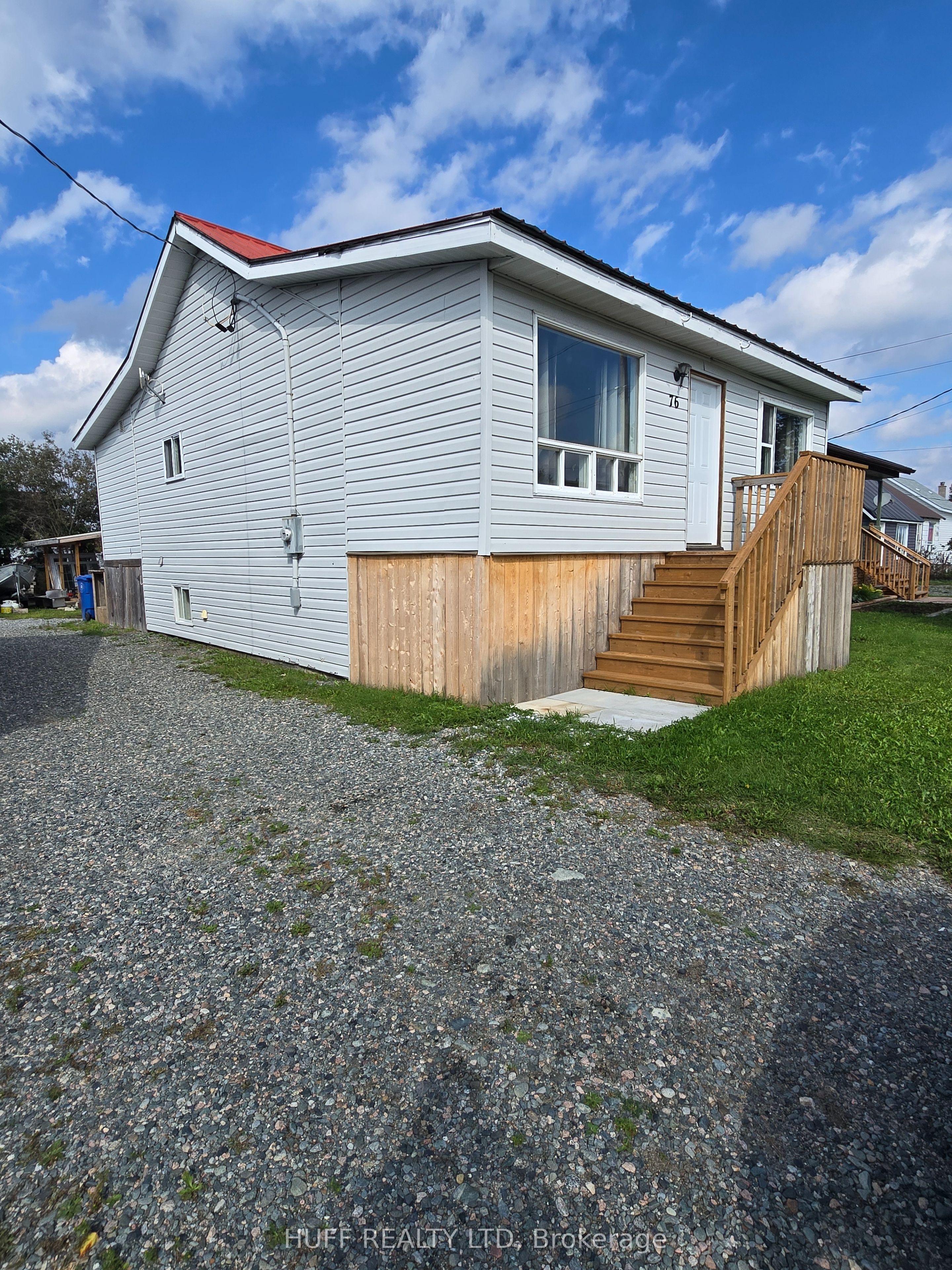 76 Seventh Avenue, Kirkland Lake, ON P0K 1L0 photo 3