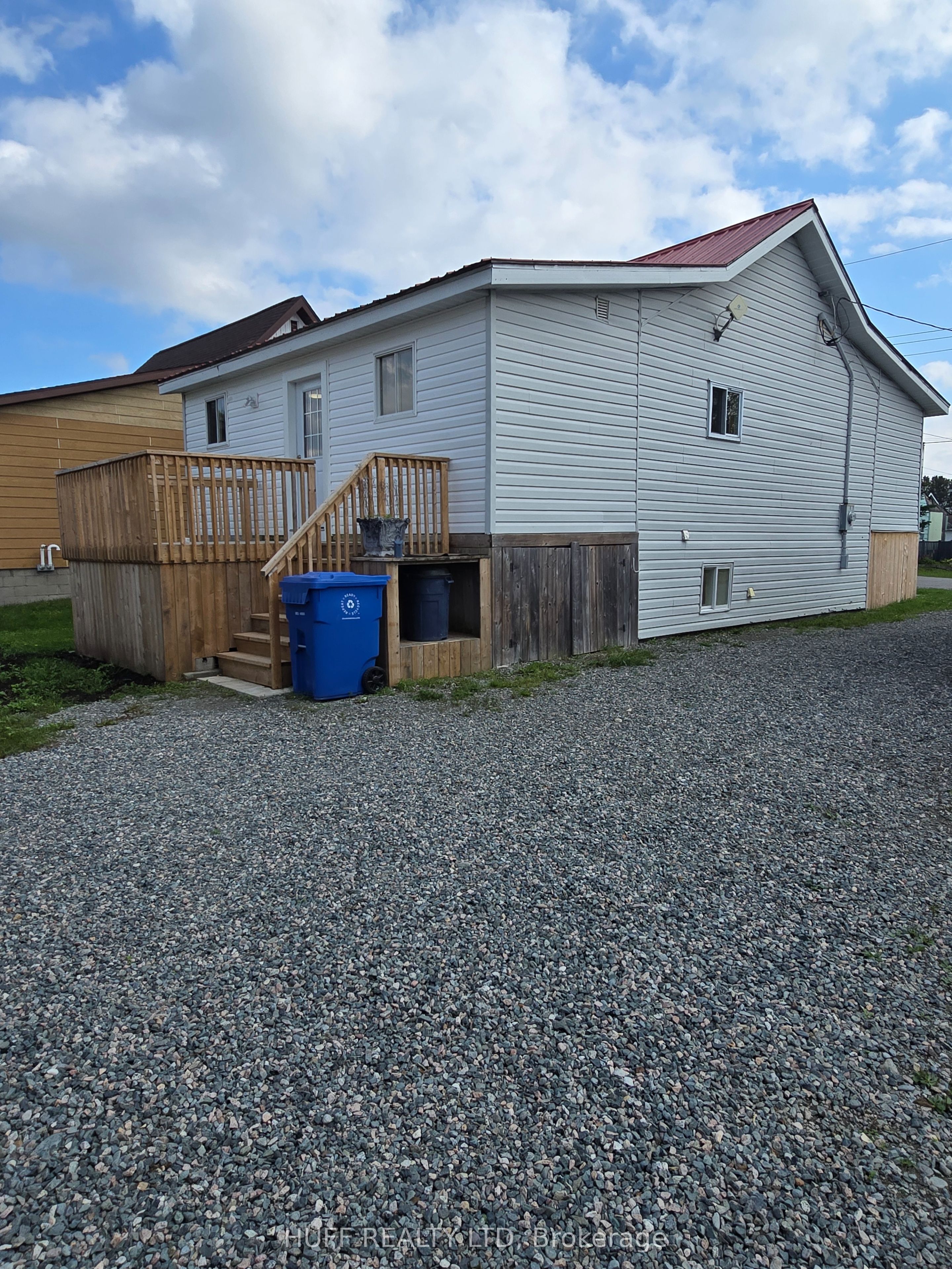 76 Seventh Avenue, Kirkland Lake, ON P0K 1L0 photo 5