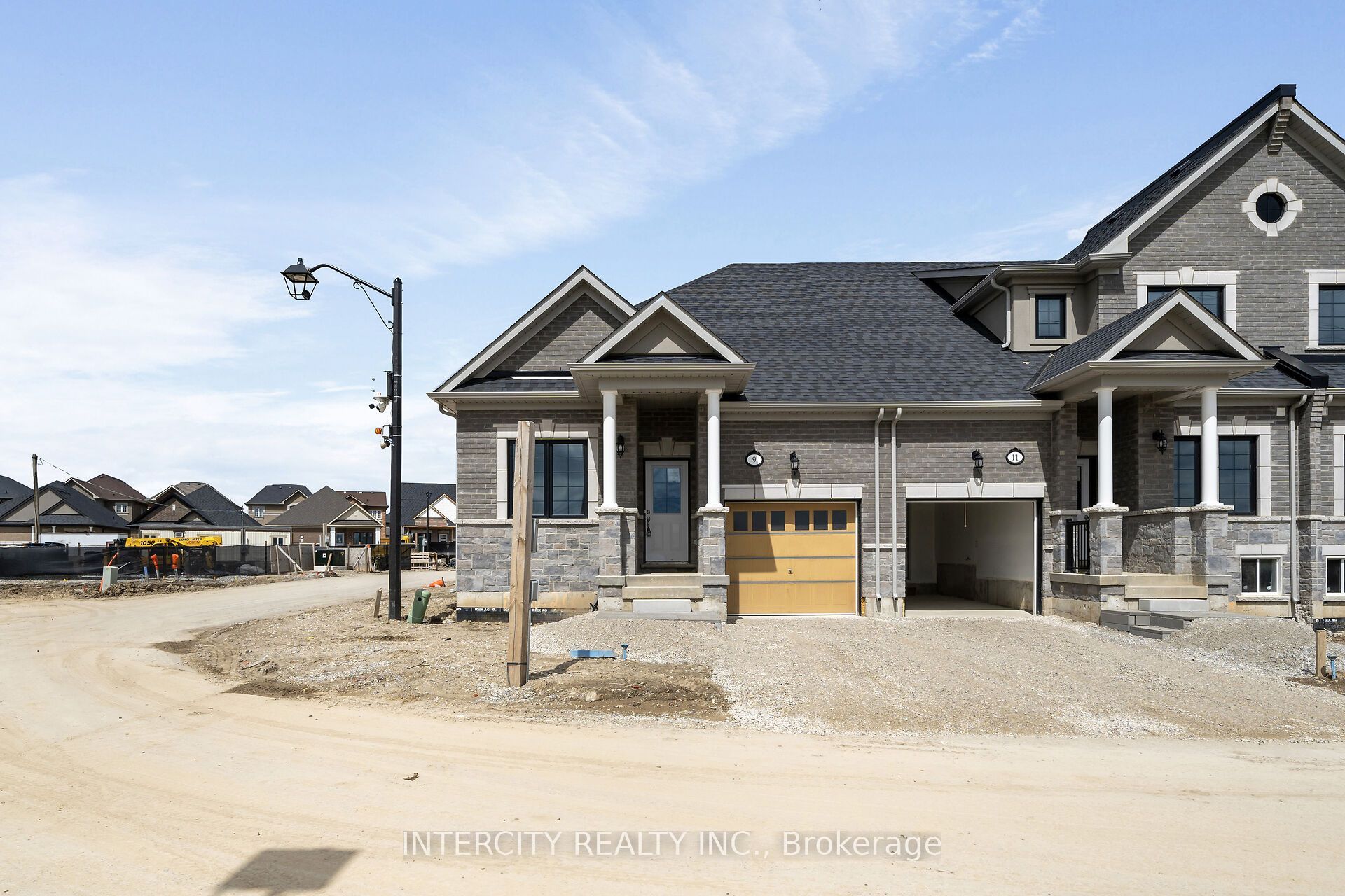 Blk 6 Sunbird Way TH 26, Halton Hills, ON X0X 0X0 photo 2