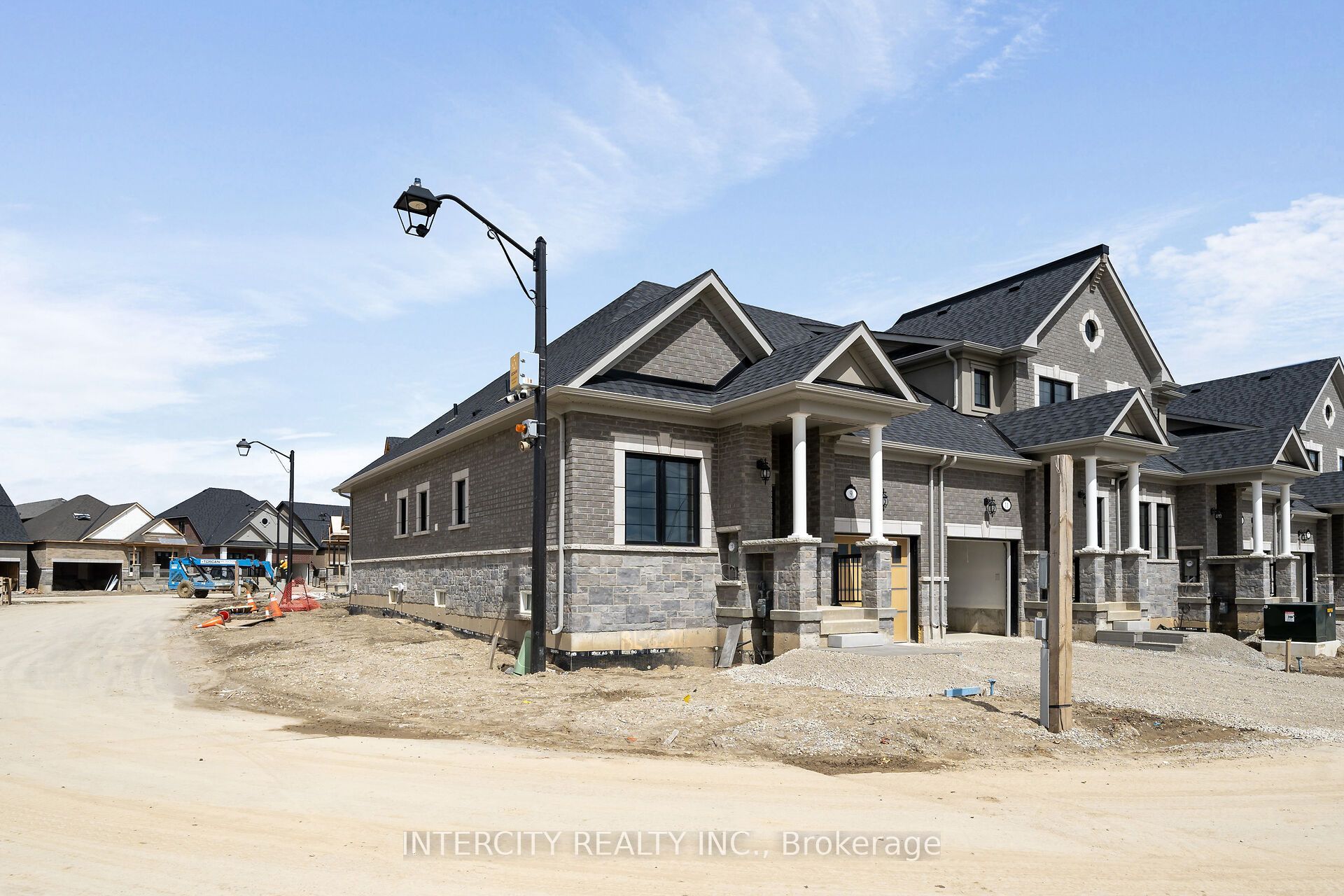Blk 6 Sunbird Way TH 26, Halton Hills, ON X0X 0X0 photo 3