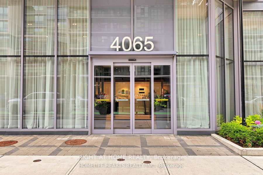 4065 Confederation Parkway 1008, Mississauga, ON L5B 0L4 photo 2