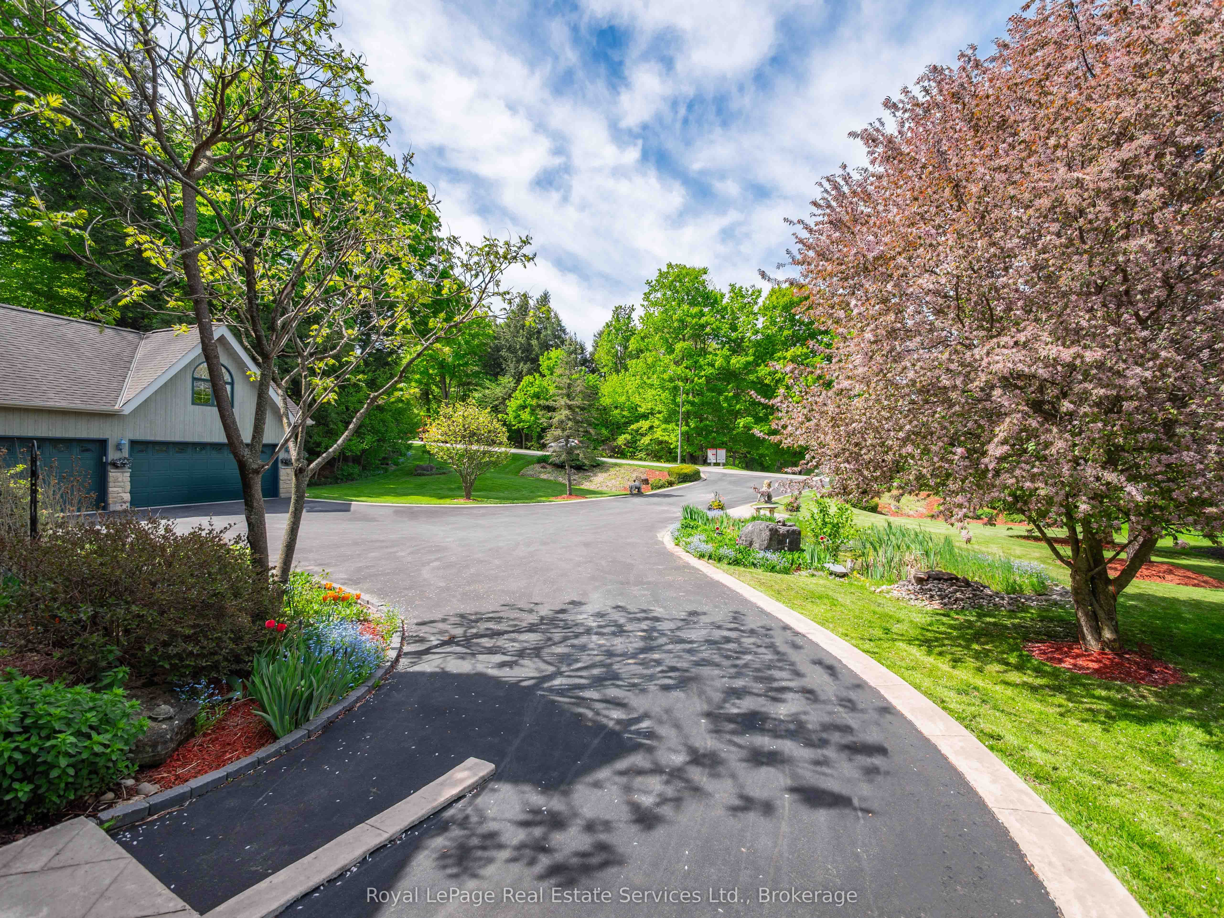 6 TURTLE LAKE Drive, Halton Hills, ON L7J 2W7 photo 5
