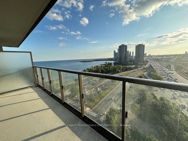 1928 Lakeshore Boulevard W 2012, Toronto, ON M6S 1A1 photo 5