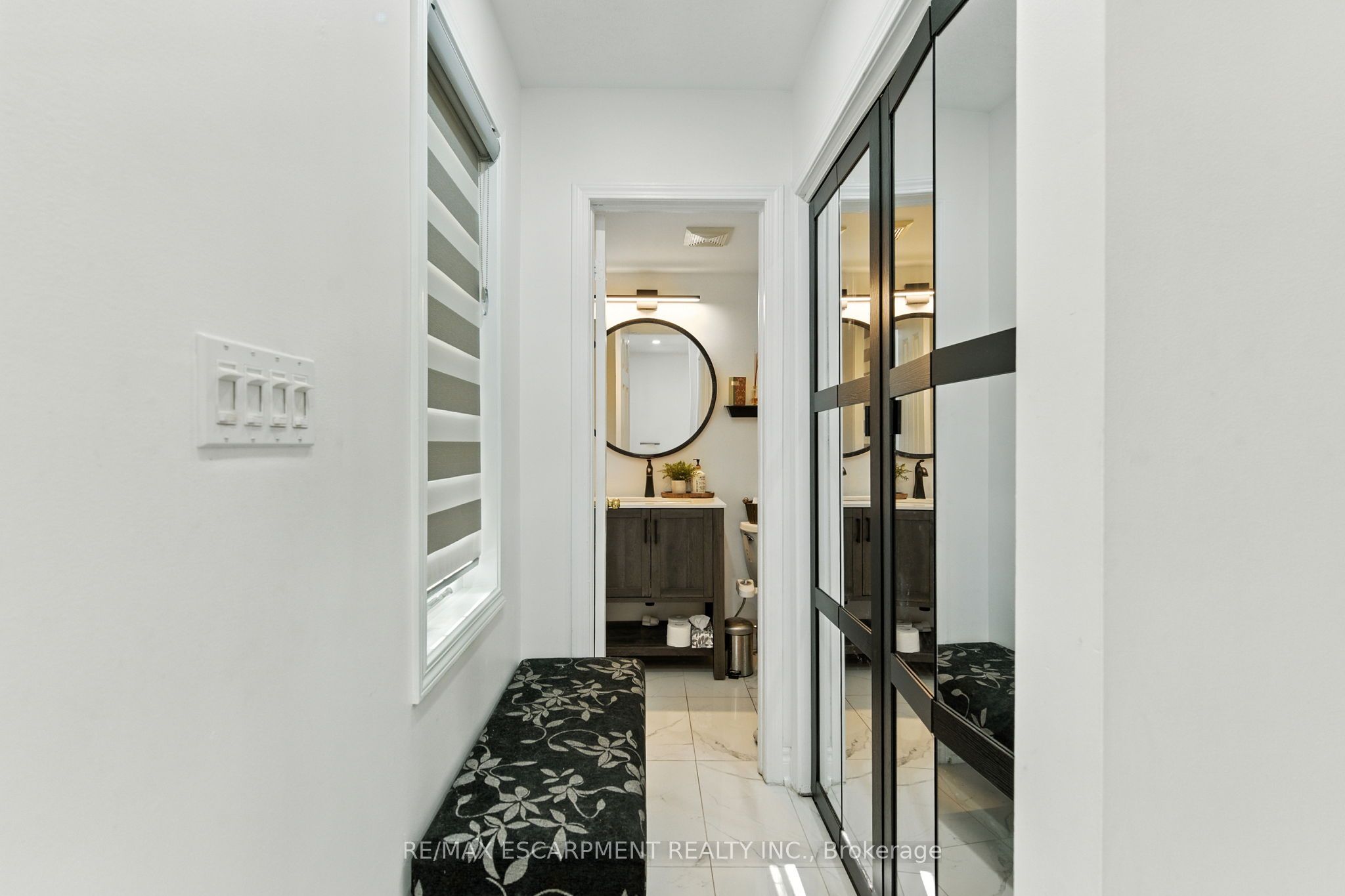 5566 Thorn Lane, Burlington, ON L7L 6V8 photo 4
