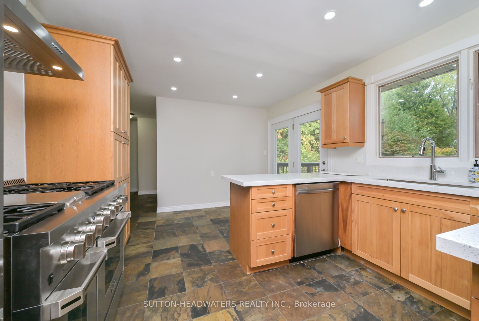 5 Cedar Drive, Caledon, ON L7K 1H4 photo 4