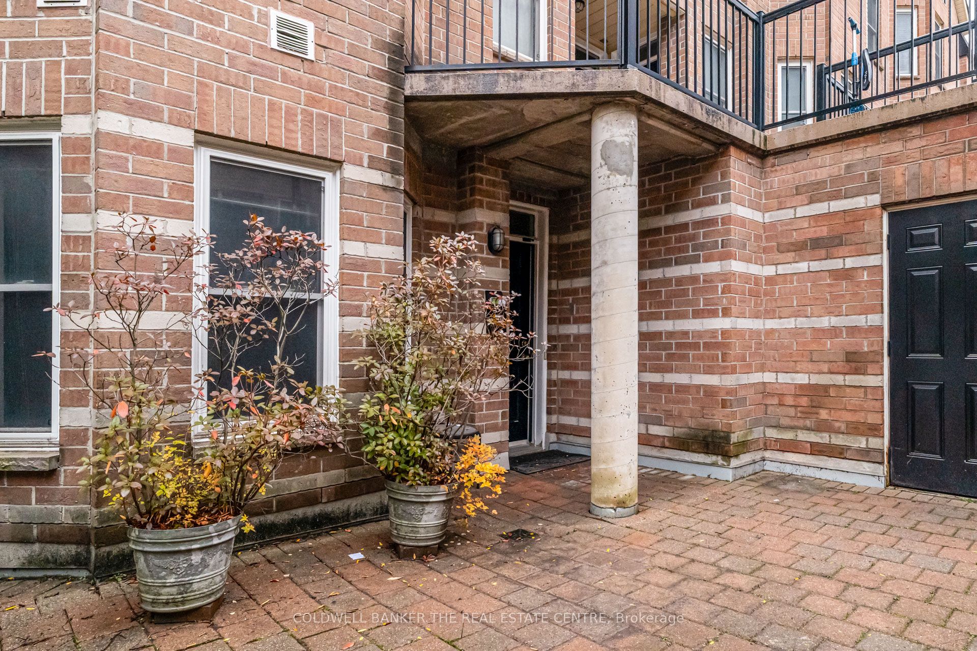 760 Lawrence Avenue W 137, Toronto, ON M6A 3E7 photo 3
