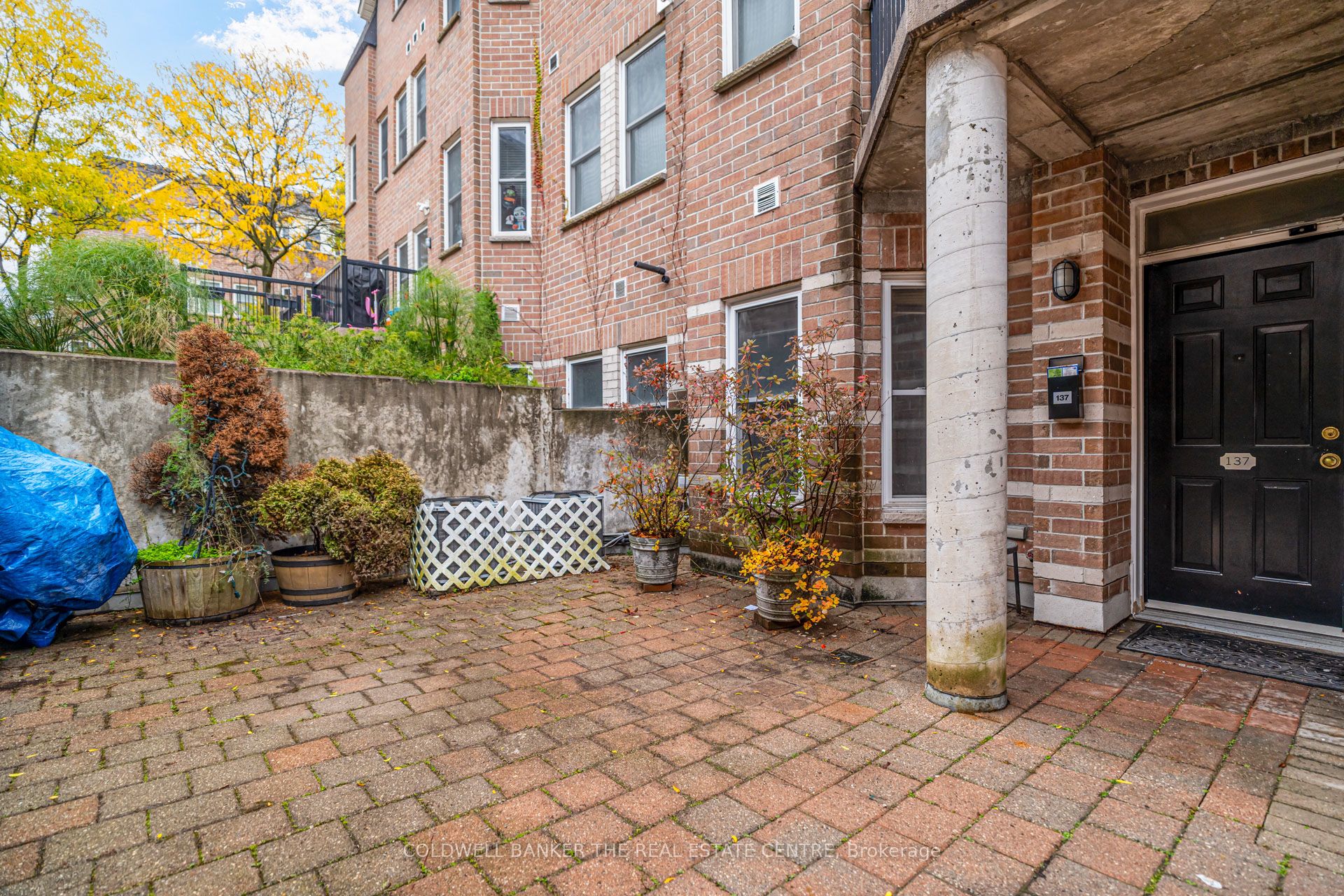 760 Lawrence Avenue W 137, Toronto, ON M6A 3E7 photo 4