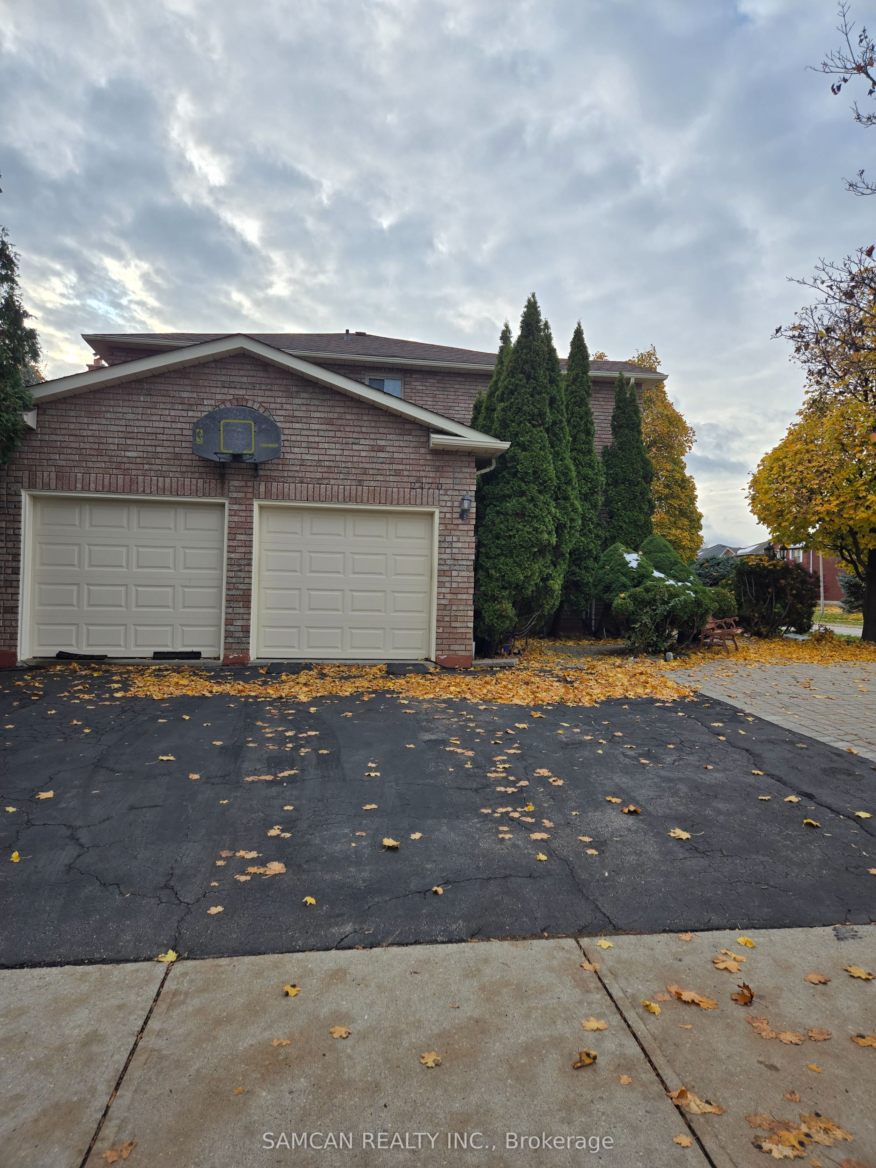 2470 Wynten Way 2, Oakville, ON L6J 7K8