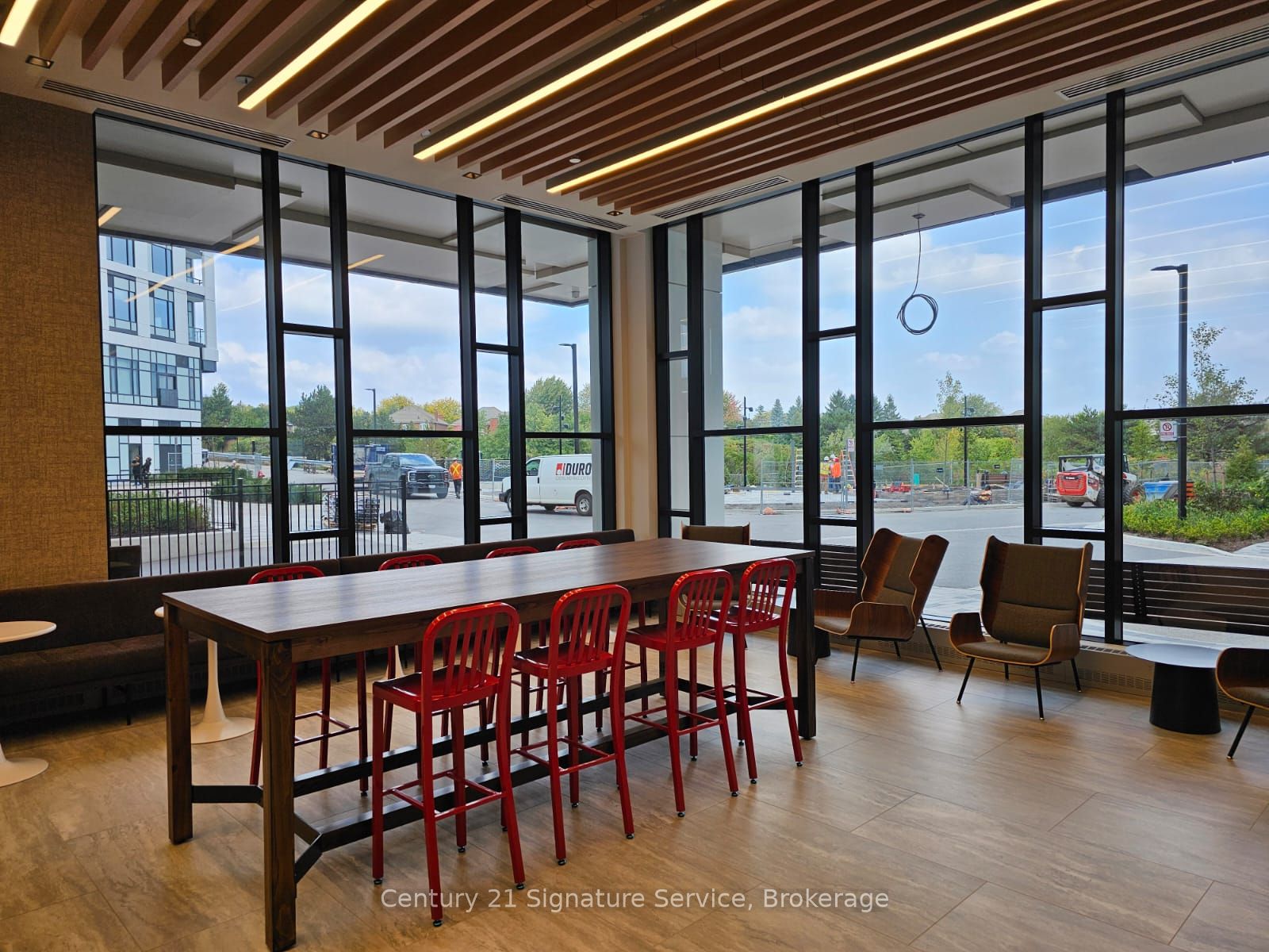 2485 Eglinton Avenue W 504, Mississauga, ON L5M 2T1 photo 3