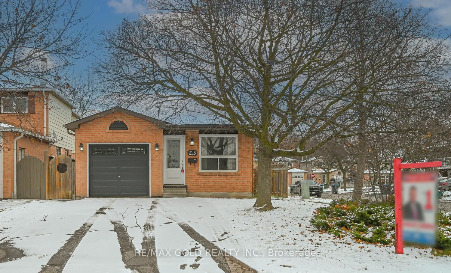 228 Martindale Crescent, Brampton, ON L6X 2V2 photo 4
