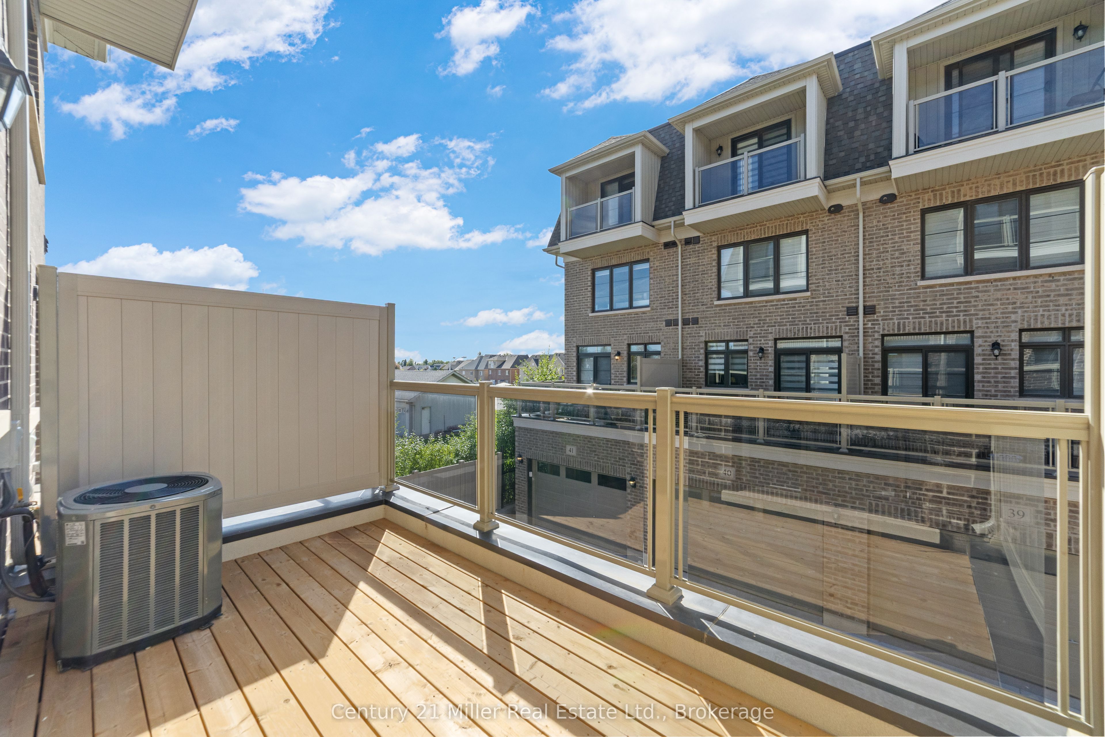 2140 Trafalgar Road 48, Oakville, ON L6H 8A5 photo 5