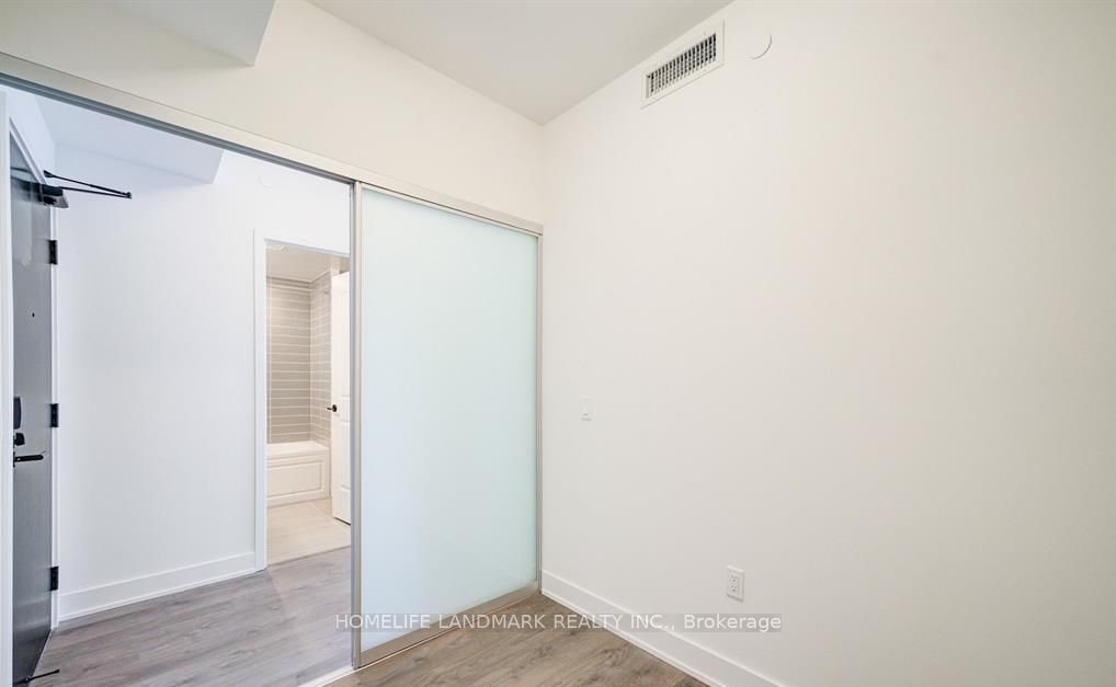 2333 Khalsa Gate 313, Oakville, ON L6M 5R6 photo 5