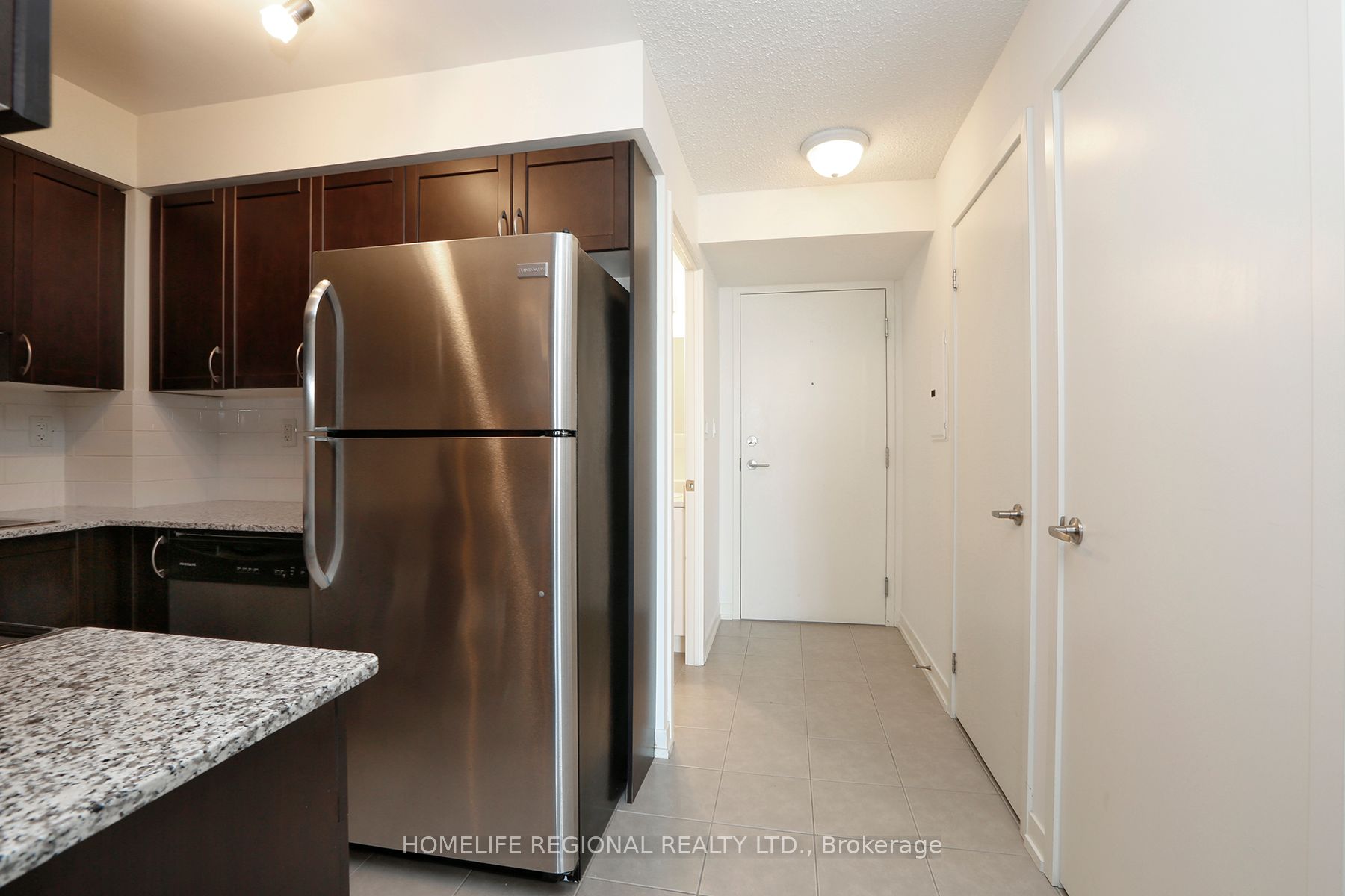 816 Lansdowne Avenue 1015, Toronto, ON M6H 4K6 photo 5
