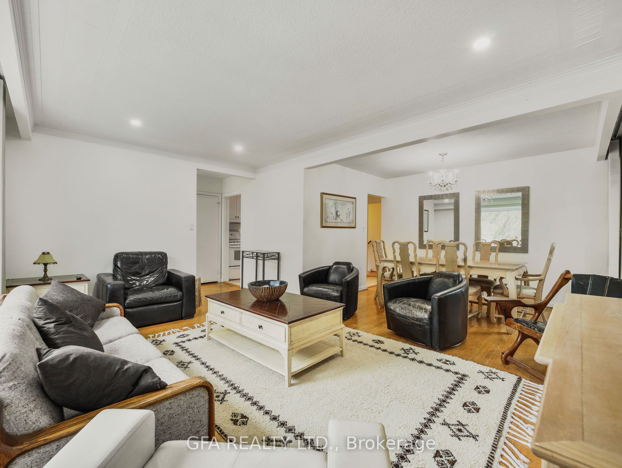 1169 Cynthia Lane, Oakville, ON L6J 2W2 photo 3