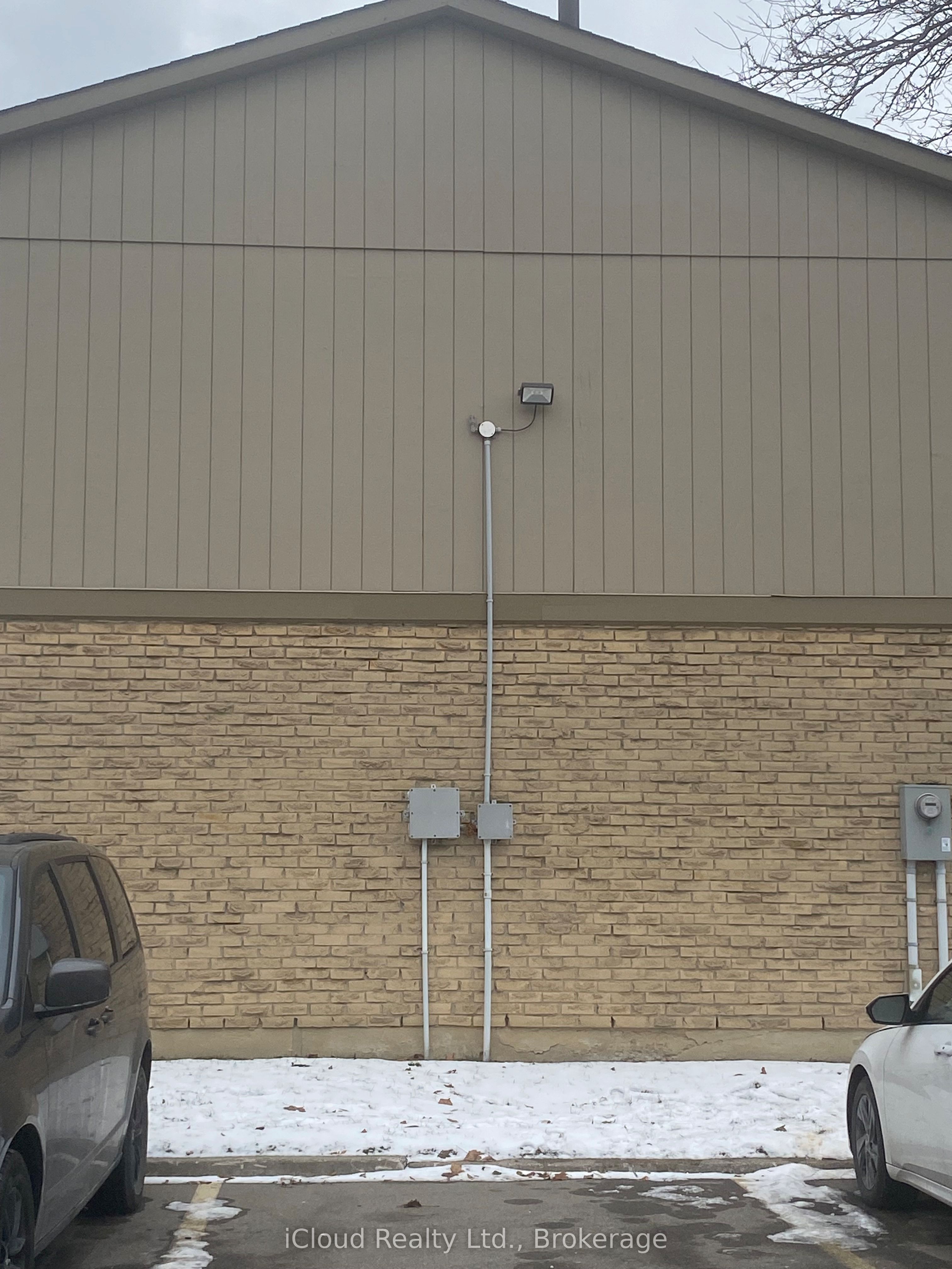 81 Hansen Road 62, Brampton, ON L6V 3C7 photo 3