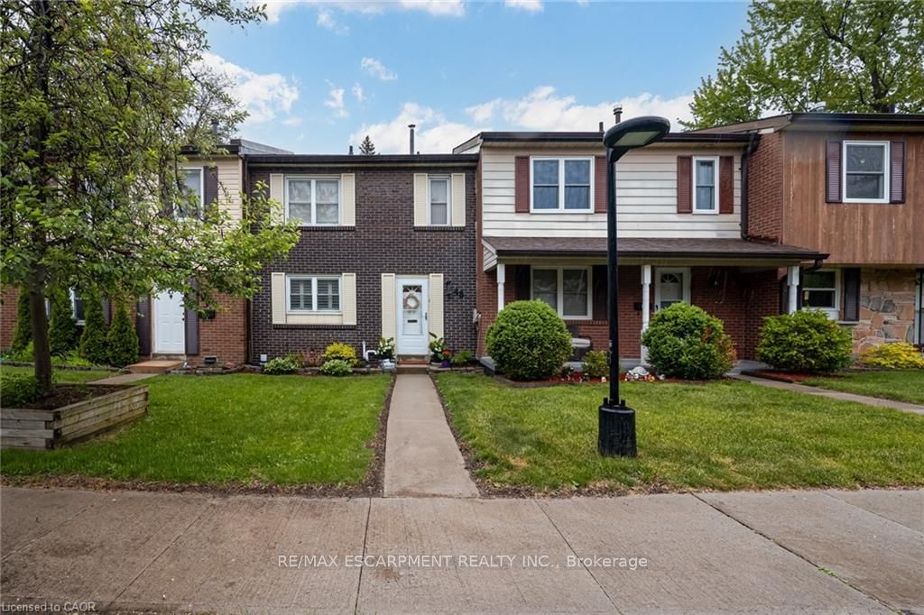 2825 Gananoque Drive 48, Mississauga, ON L5N 1V6