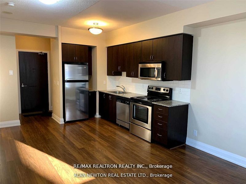 1 De Boers Drive 314, Toronto, ON M3J 0G6 photo 4