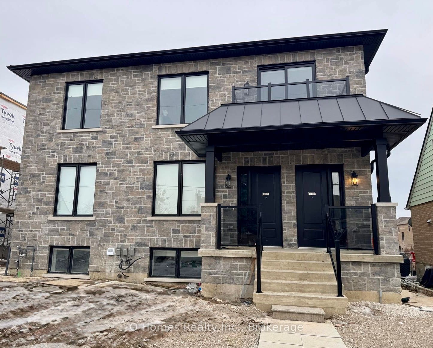 25 Creston Road 25A, Toronto, ON M6A 1H9