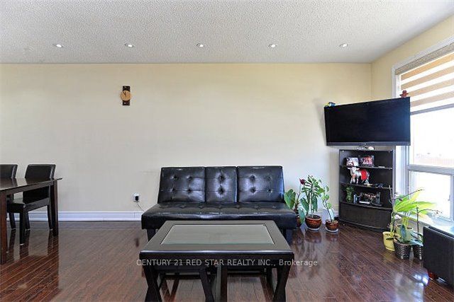65 Newstead Crescent, Brampton, ON L6V 2A8 photo 3