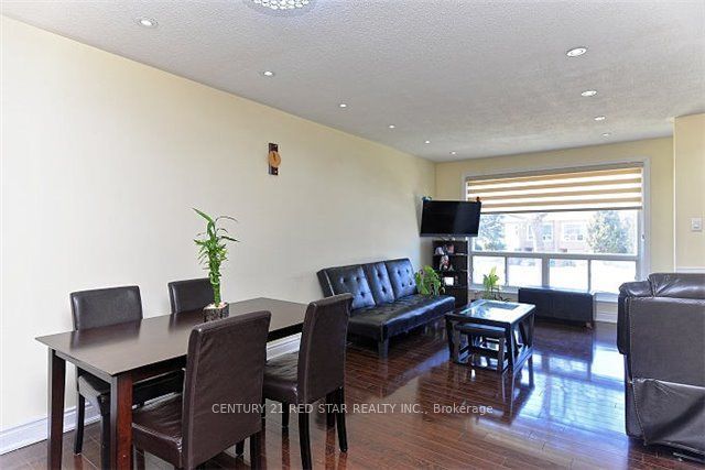 65 Newstead Crescent, Brampton, ON L6V 2A8 photo 4