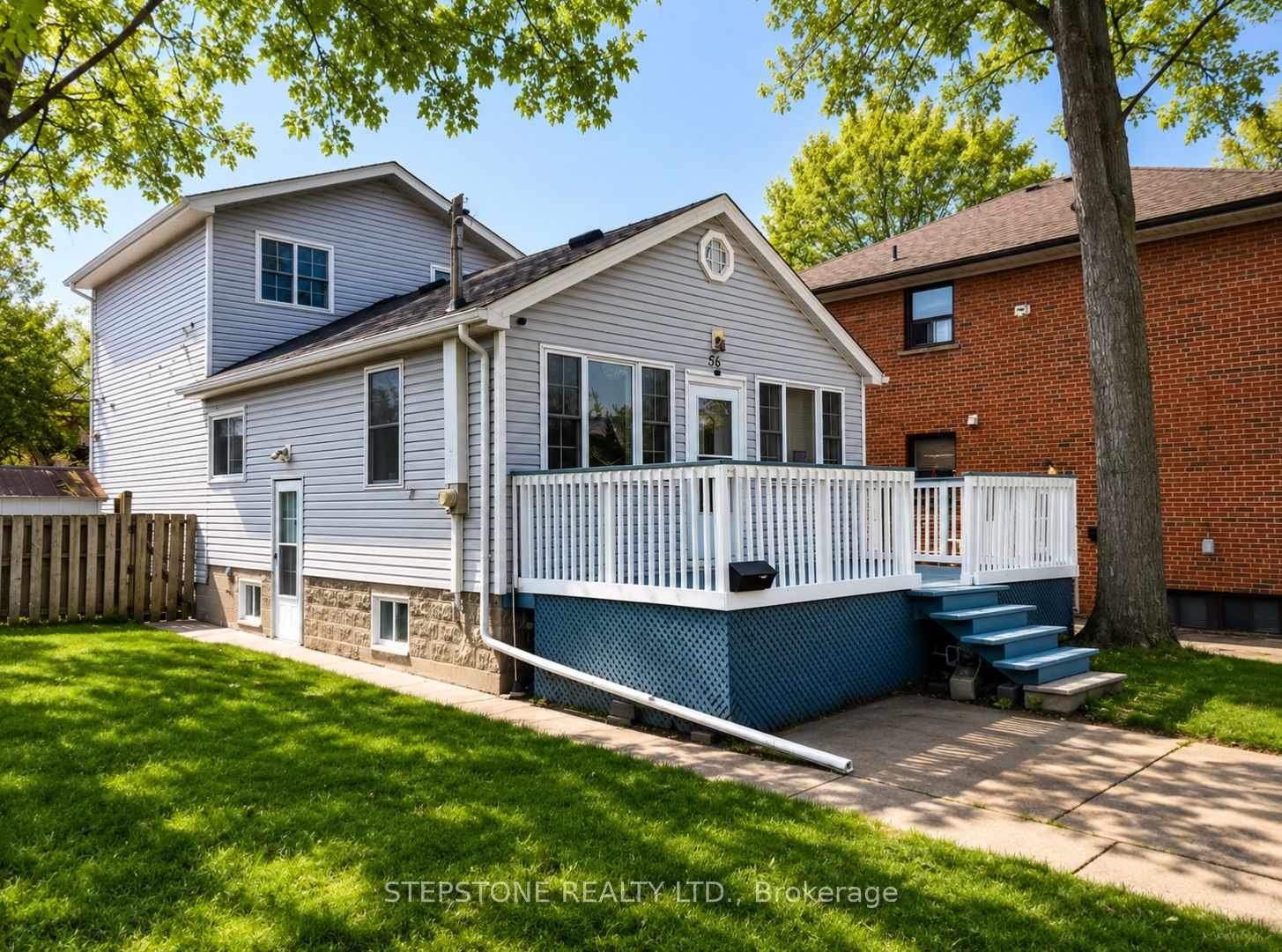 56 41st Street W, Toronto, ON M8W 3N6