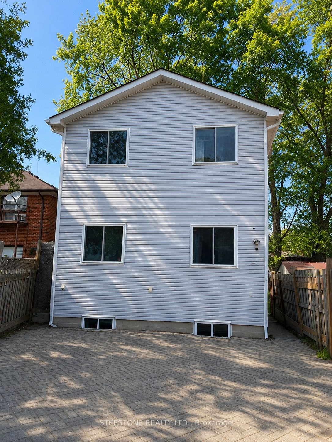 56 41st Street W, Toronto, ON M8W 3N6 photo 4