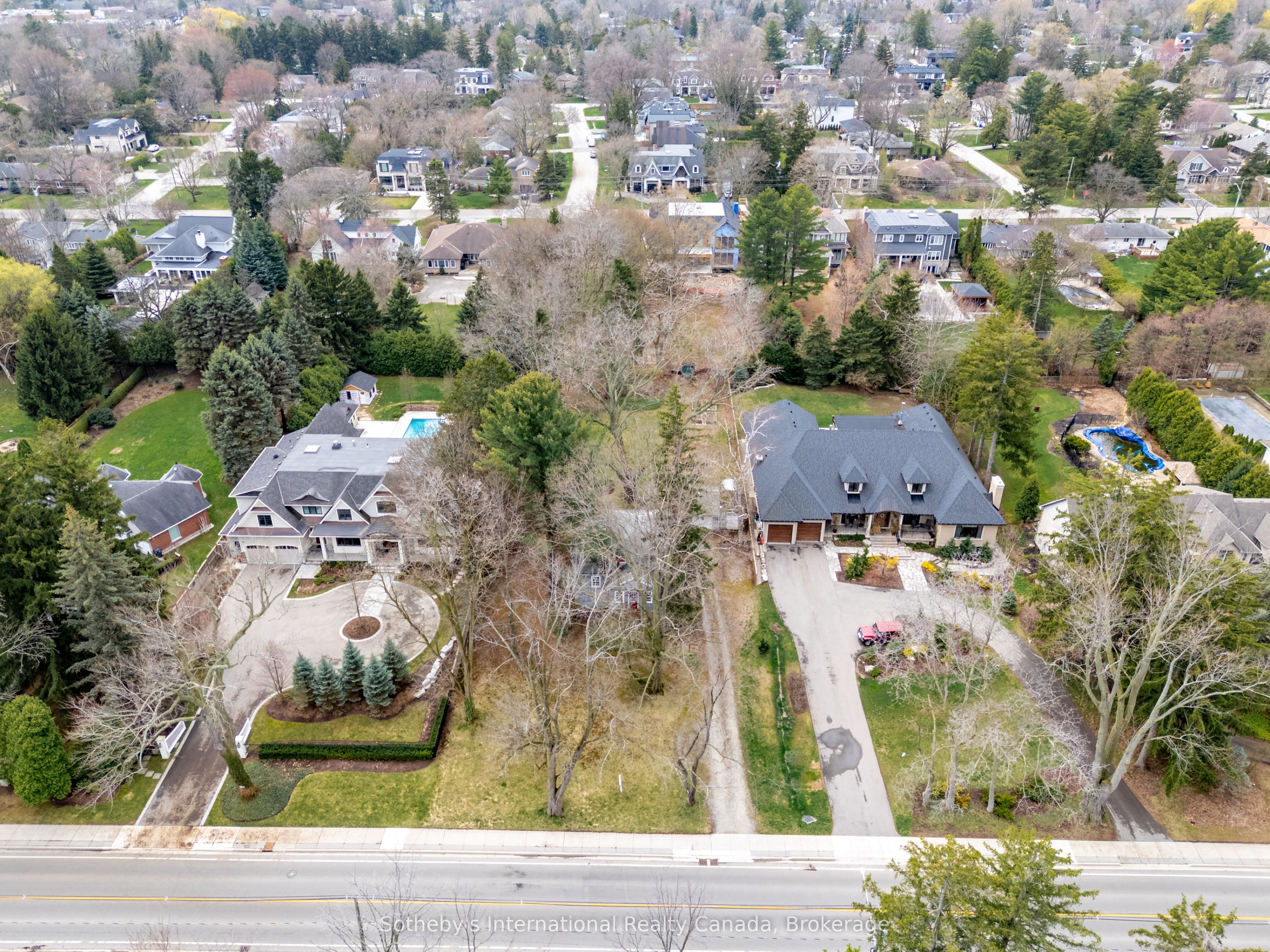 362 Fourth Line, Oakville, ON L6L 5A4