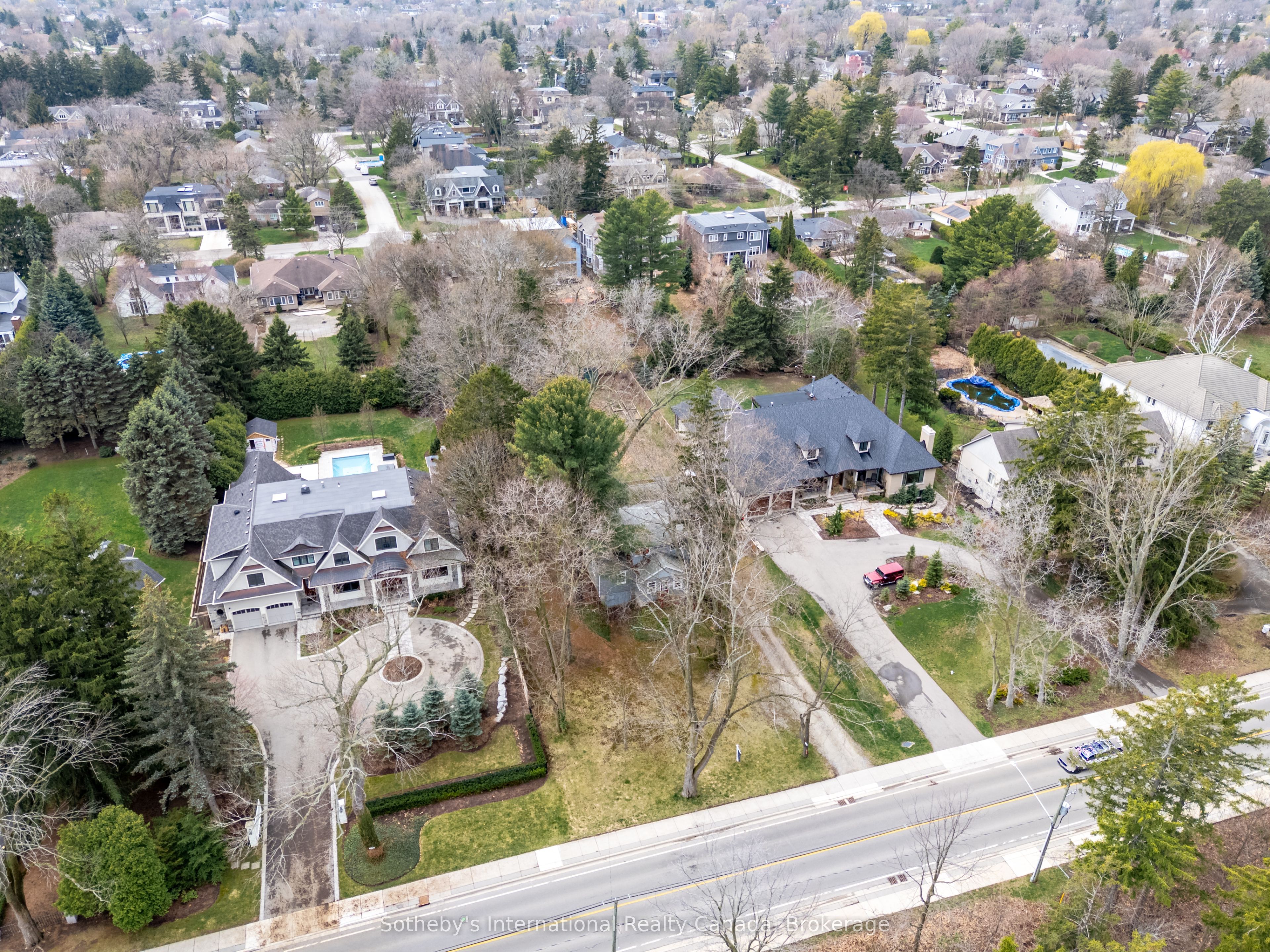 362 Fourth Line, Oakville, ON L6L 5A4 photo 3