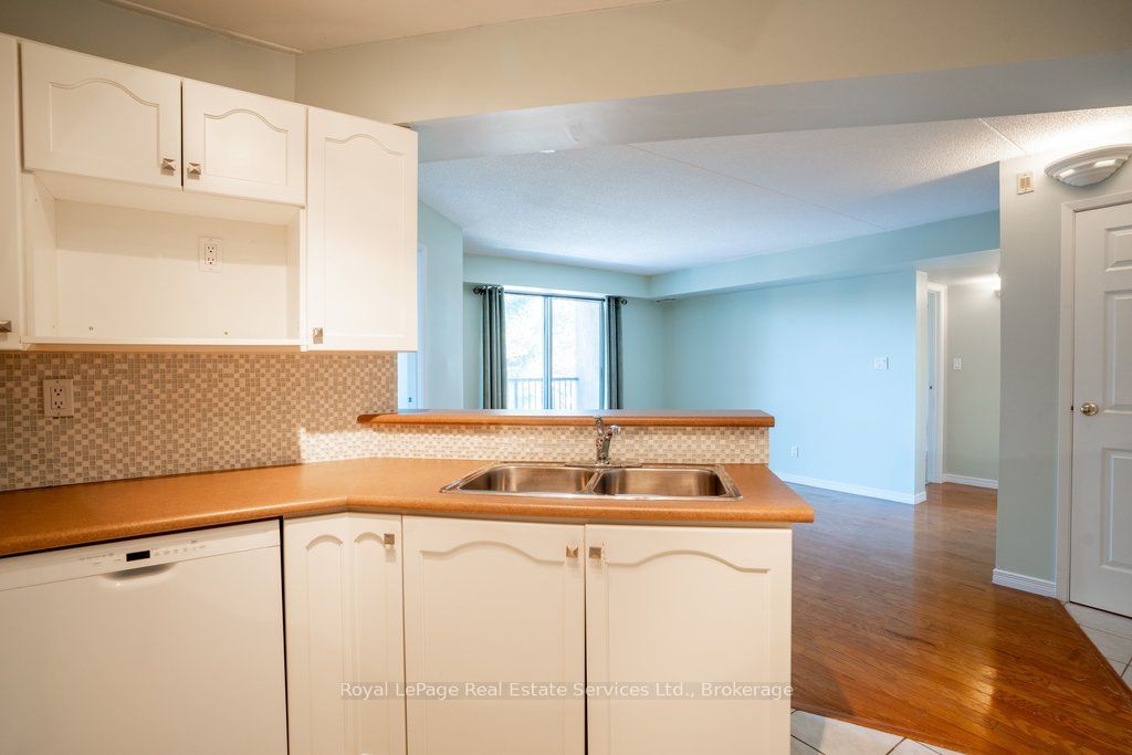 3499 Upper Middle Road 214, Burlington, ON L7M 4M7 photo 3