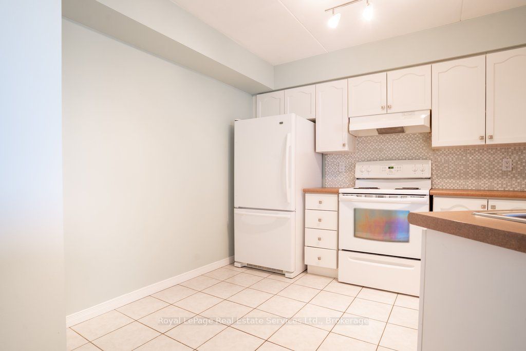 3499 Upper Middle Road 214, Burlington, ON L7M 4M7 photo 5