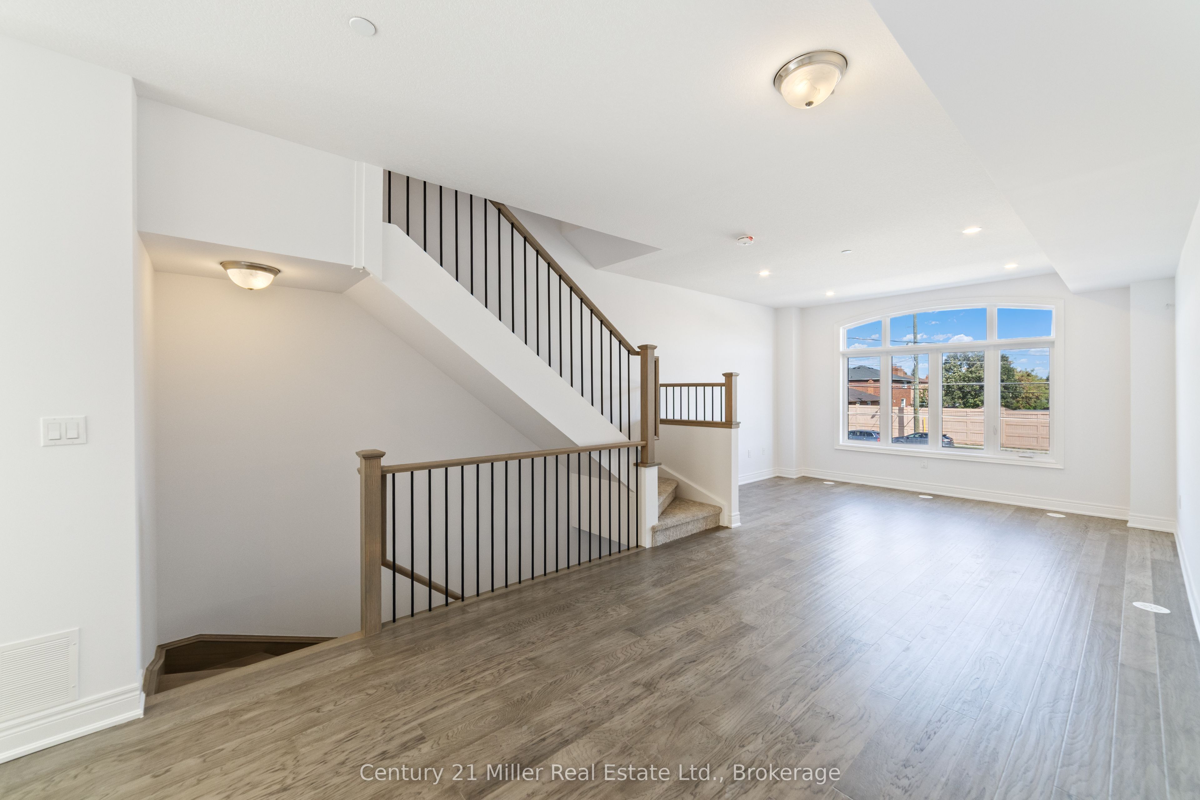 2150 Trafalgar Road 56, Oakville, ON L6H 8A5 photo 5