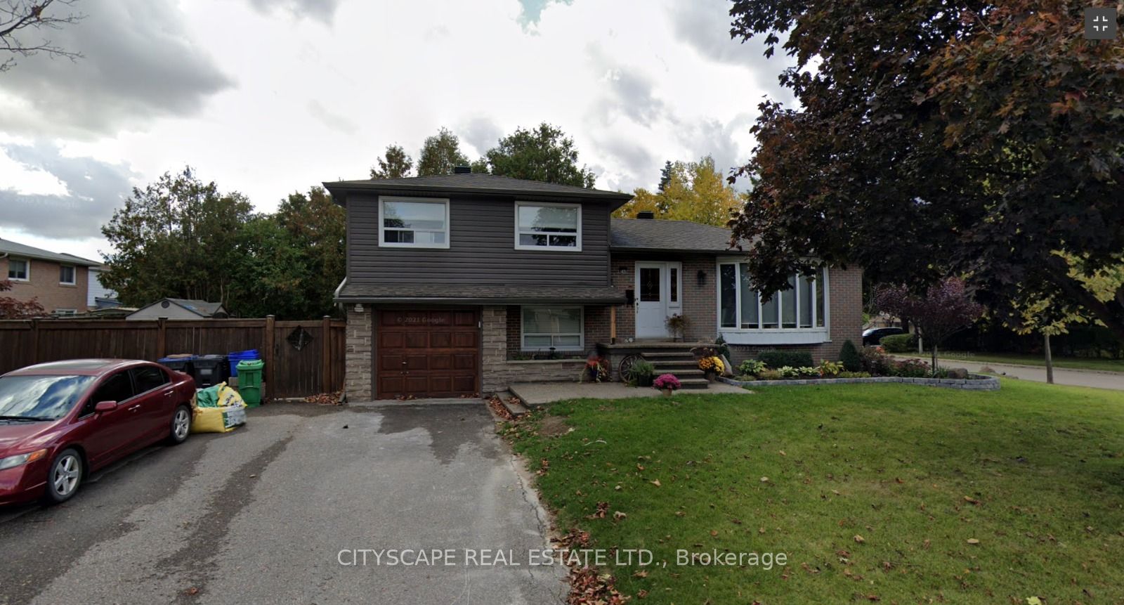 43 Greystone Crescent, Brampton, ON L6Y 2B4