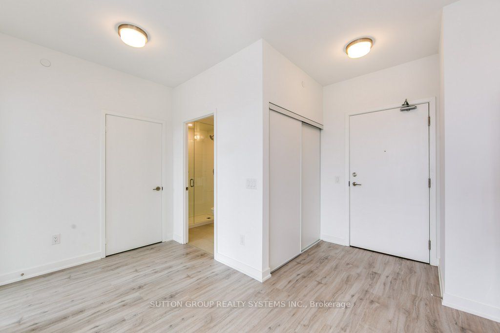 3005 Pine Glen Road 612, Oakville, ON L6M 5P5 photo 2
