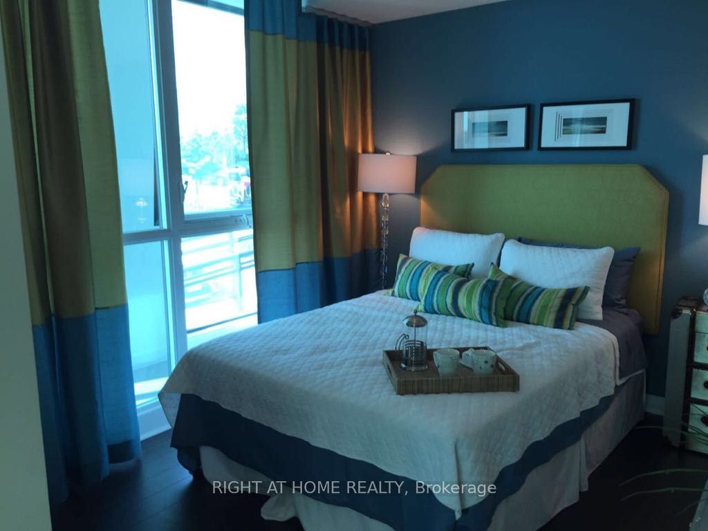 5025 Four Springs Avenue 1407, Mississauga, ON L5R 0G5 photo 5