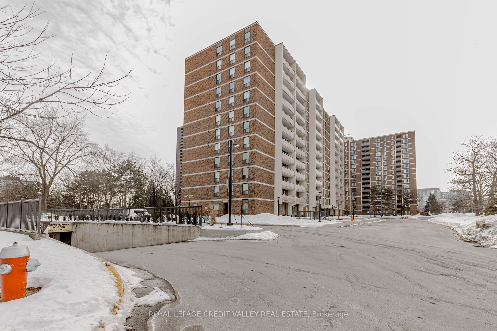 3120 Kirwin Avenue 501, Mississauga, ON L5A 3R2 photo 3
