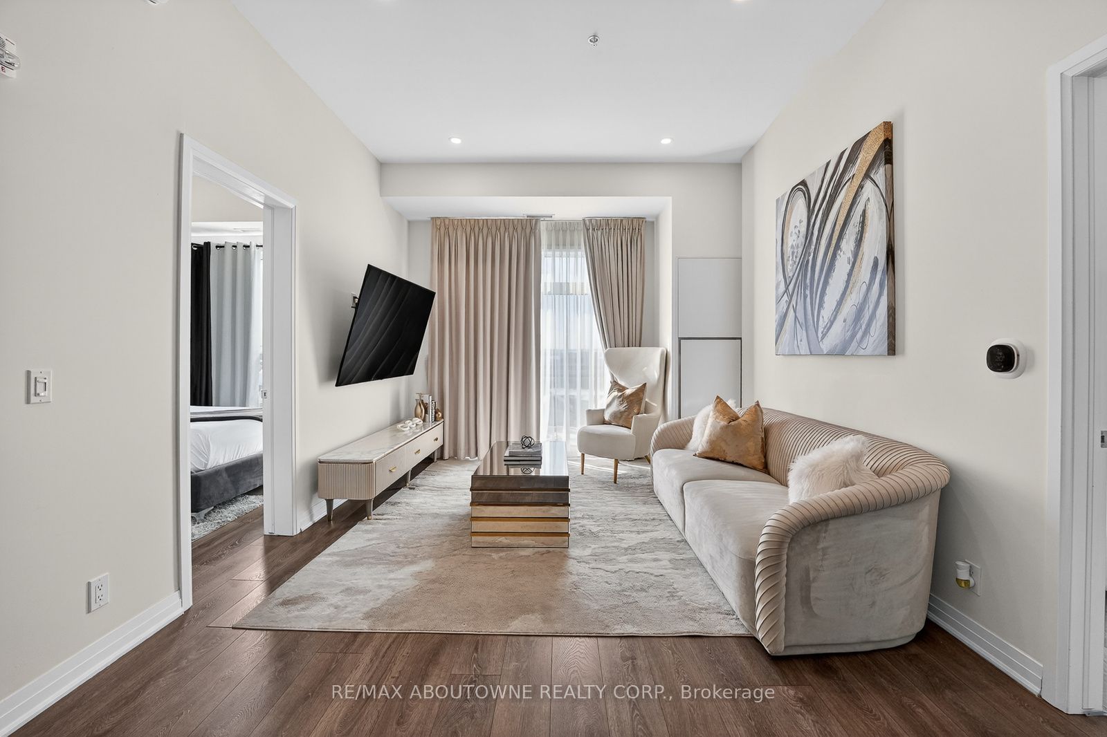 1105 LEGER Way 631, Milton, ON L9E 1K7 photo 5
